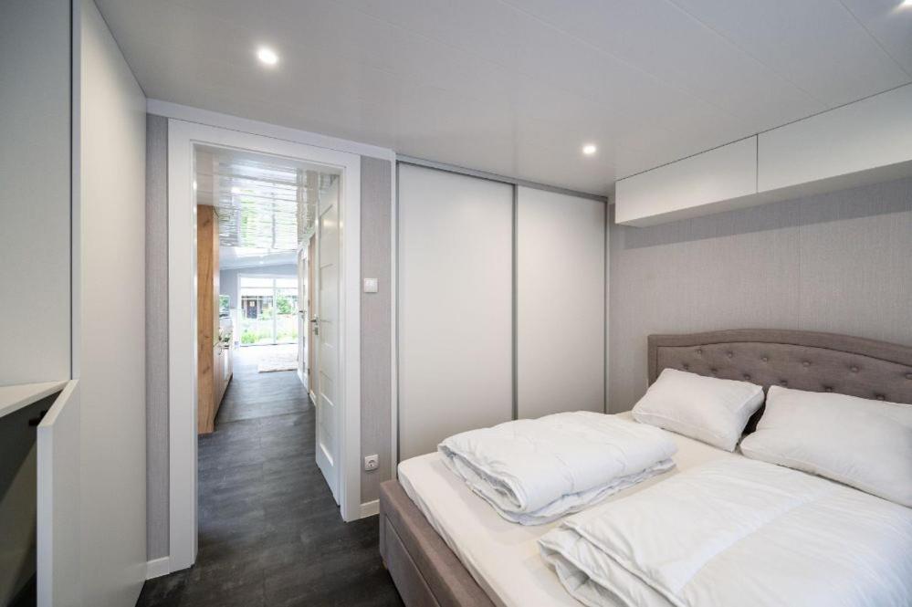 Deluxe Chalet photo 1