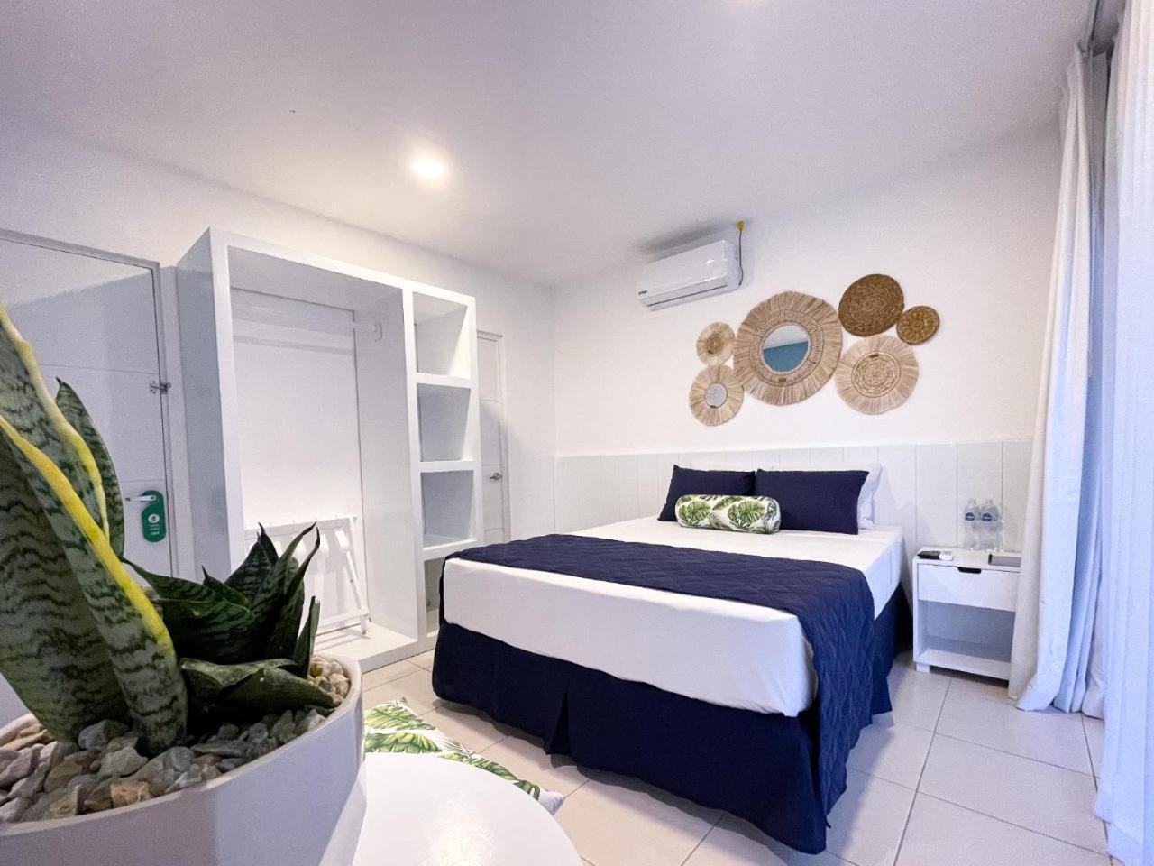Habitación Estándar con Cama Queen y Terraza