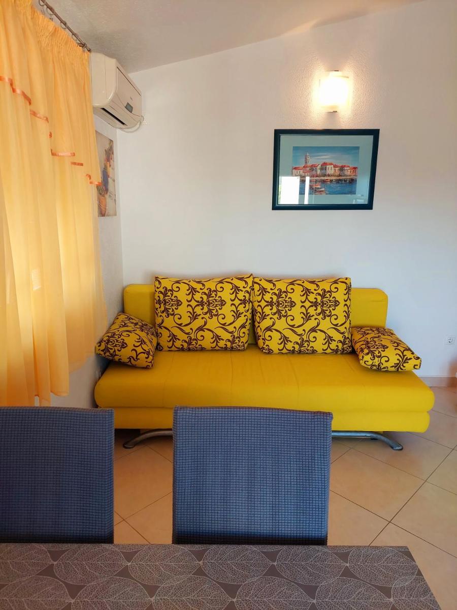 Apartment with Sea View photo 2