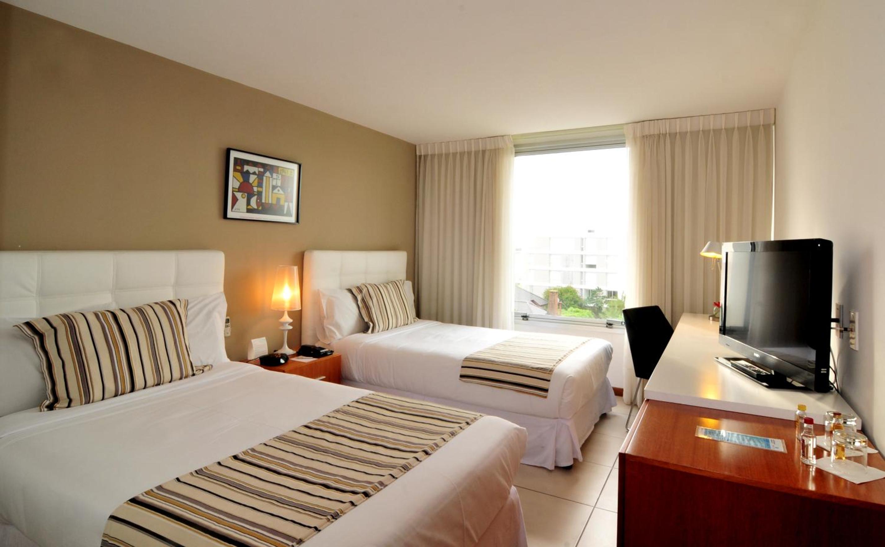 Deluxe Twin Room with City View