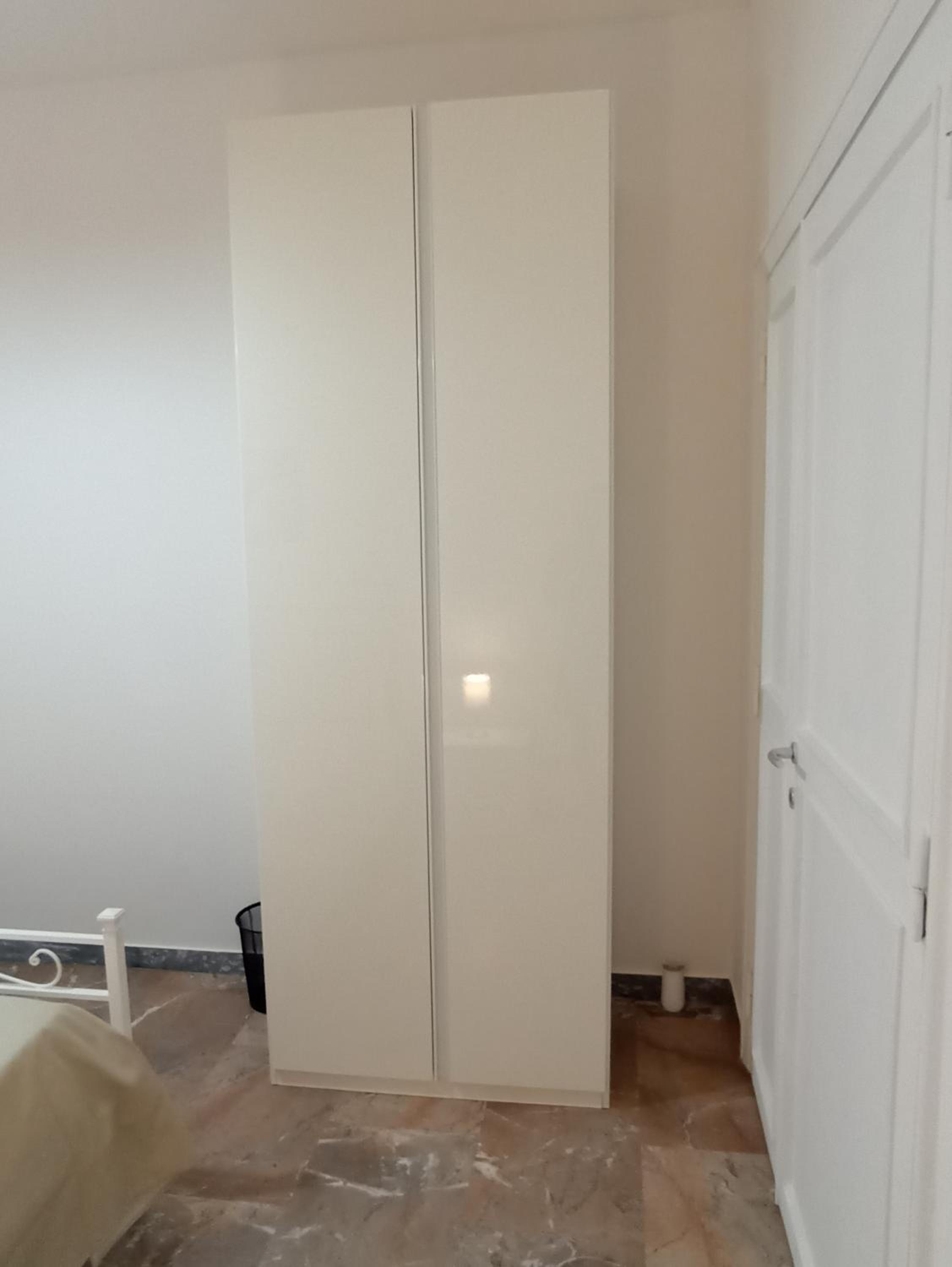 Double Room with Shared Bathroom photo 2