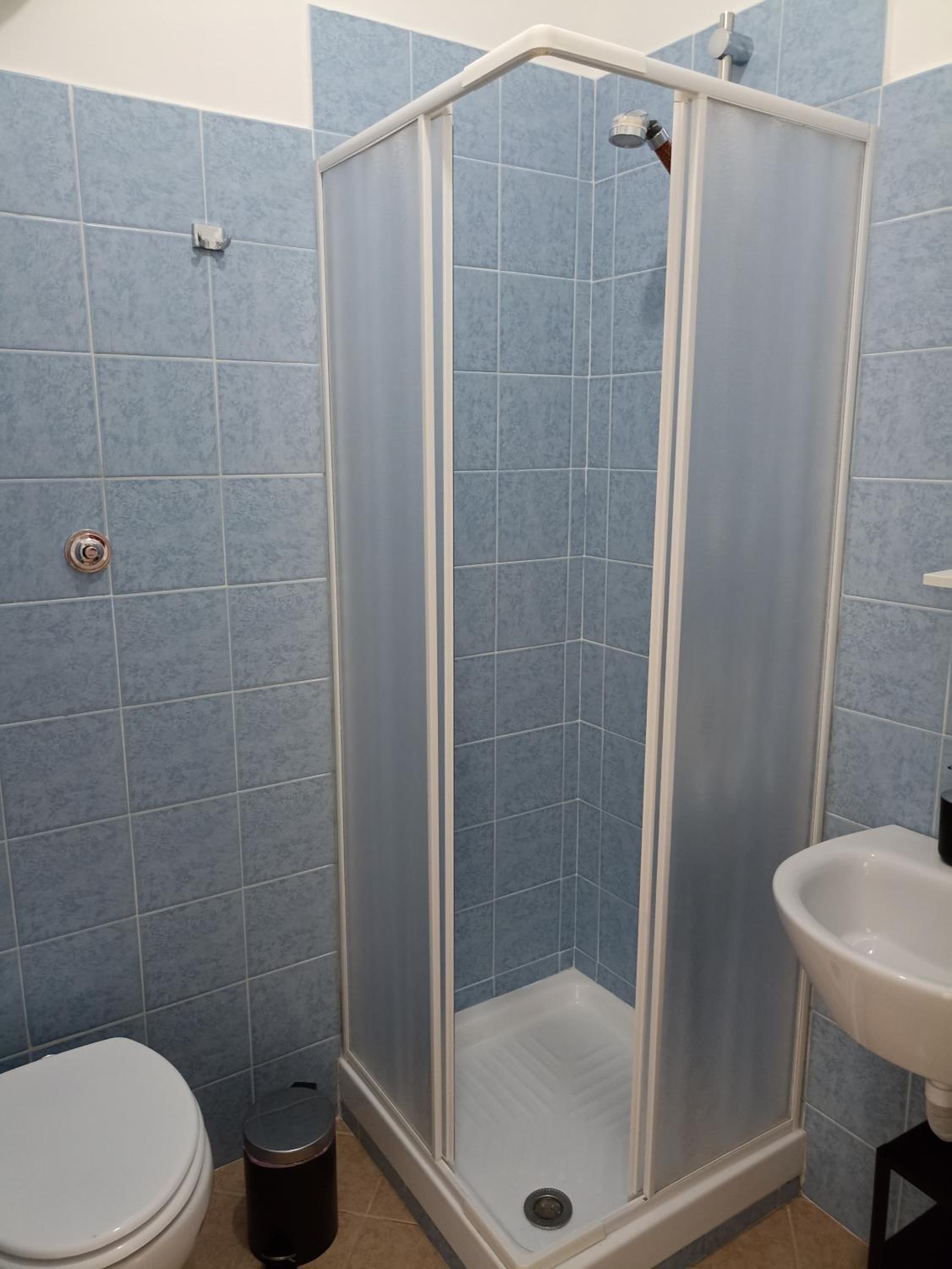 Standard Double Room with Shared Bathroom photo 3