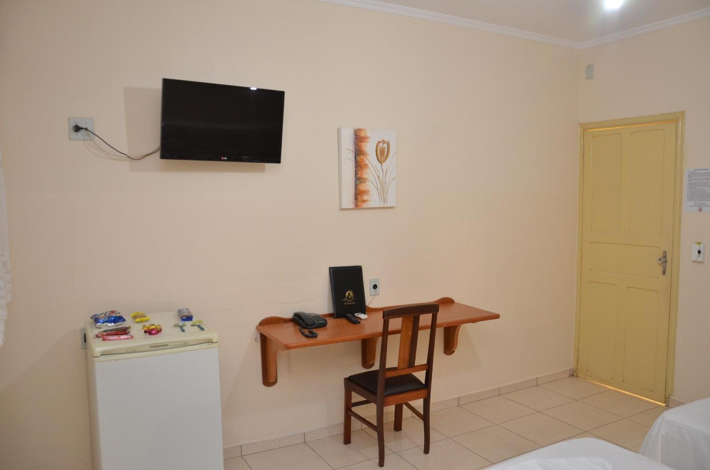 Standard Triple Room - Photo 9