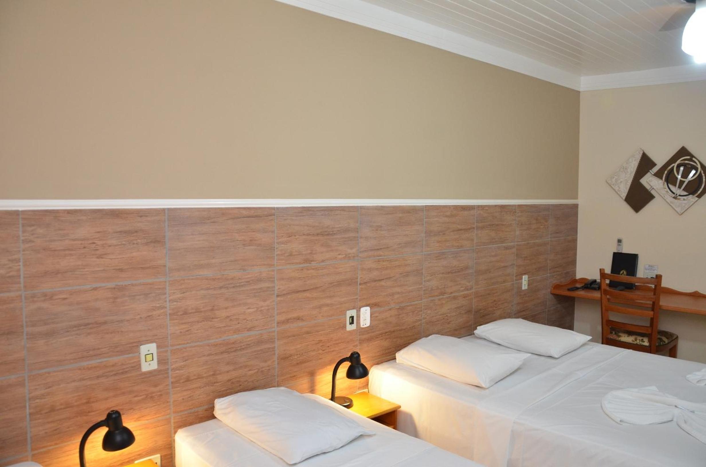 Quadruple Room - Photo 5