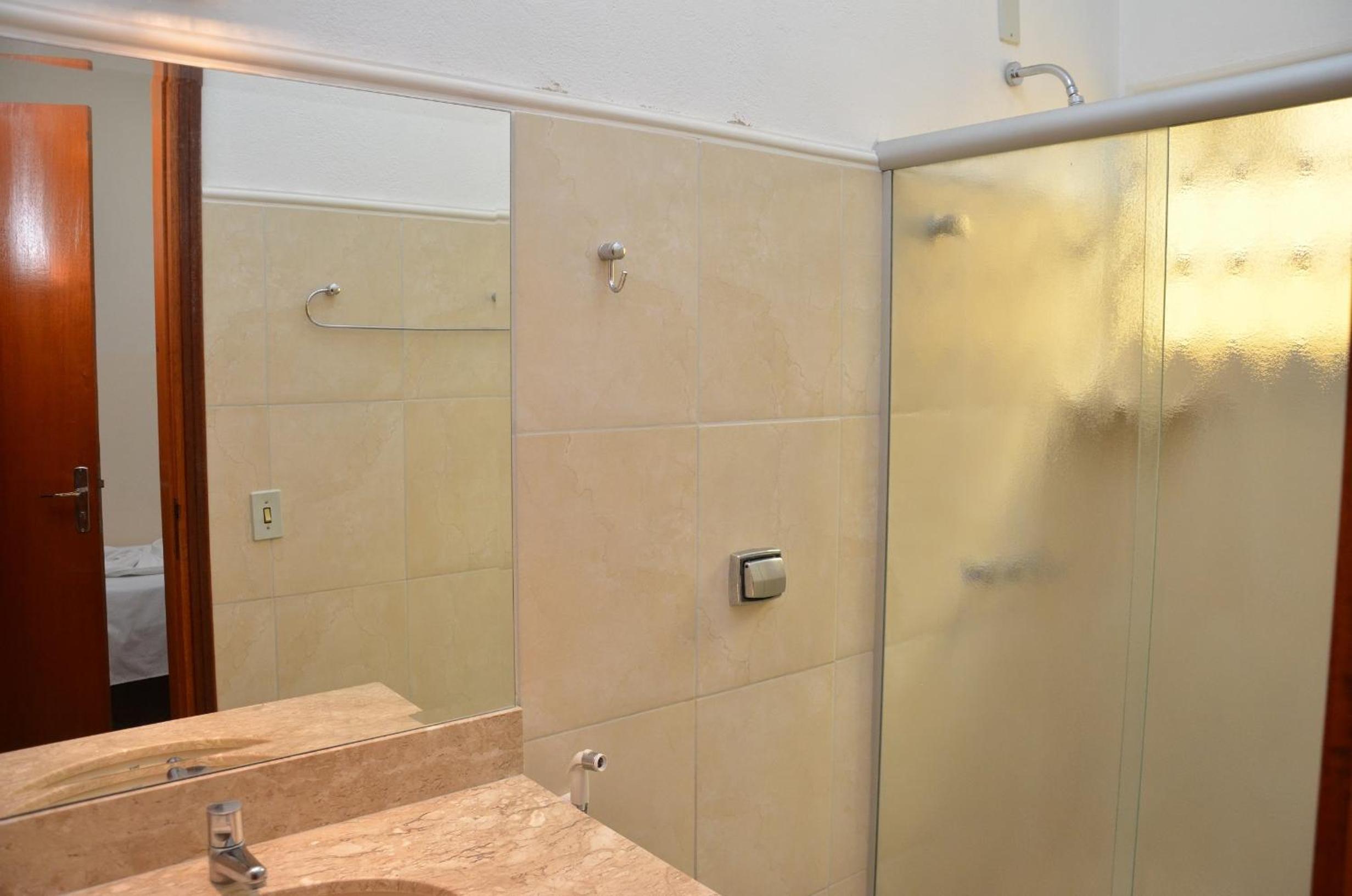 Standard Triple Room - Photo 29