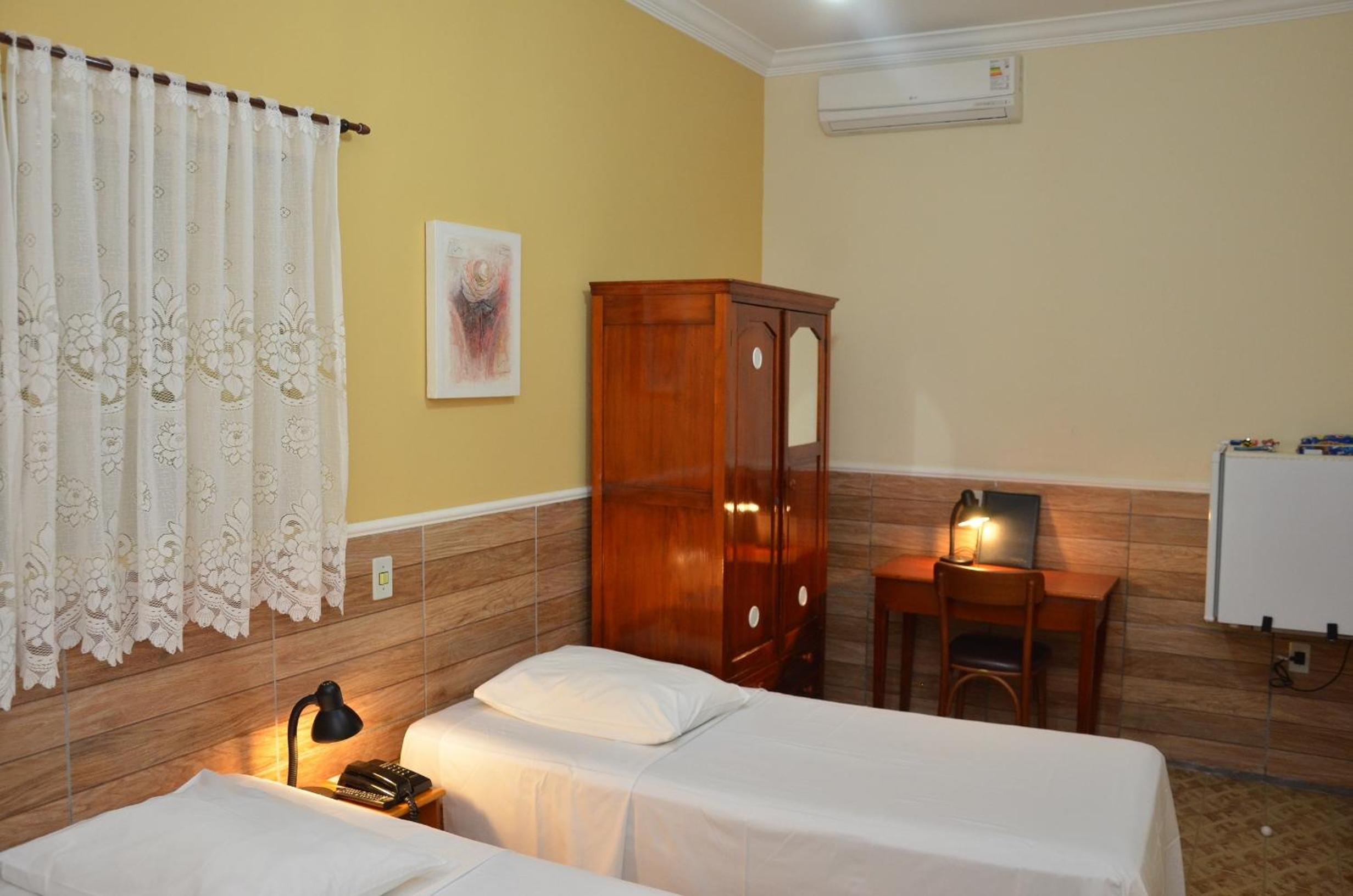 Standard Triple Room - Photo 11