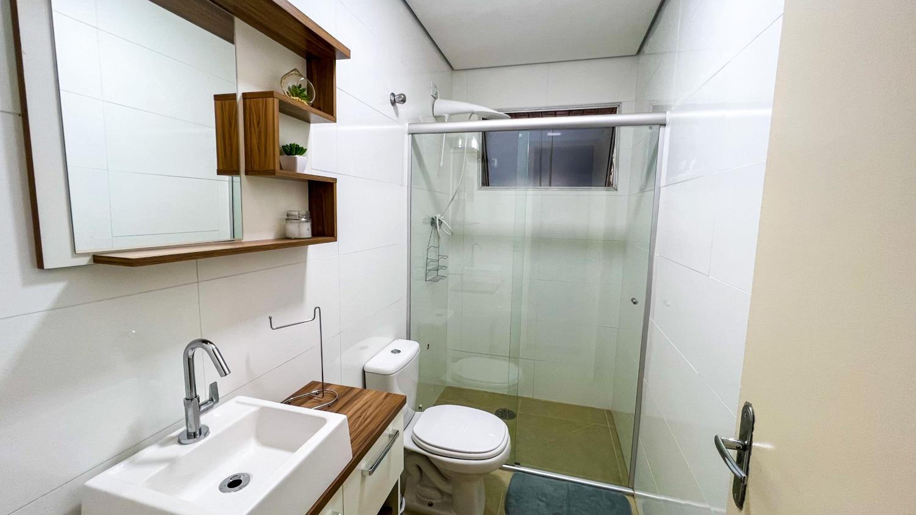 One-Bedroom Apartment - Photo 13