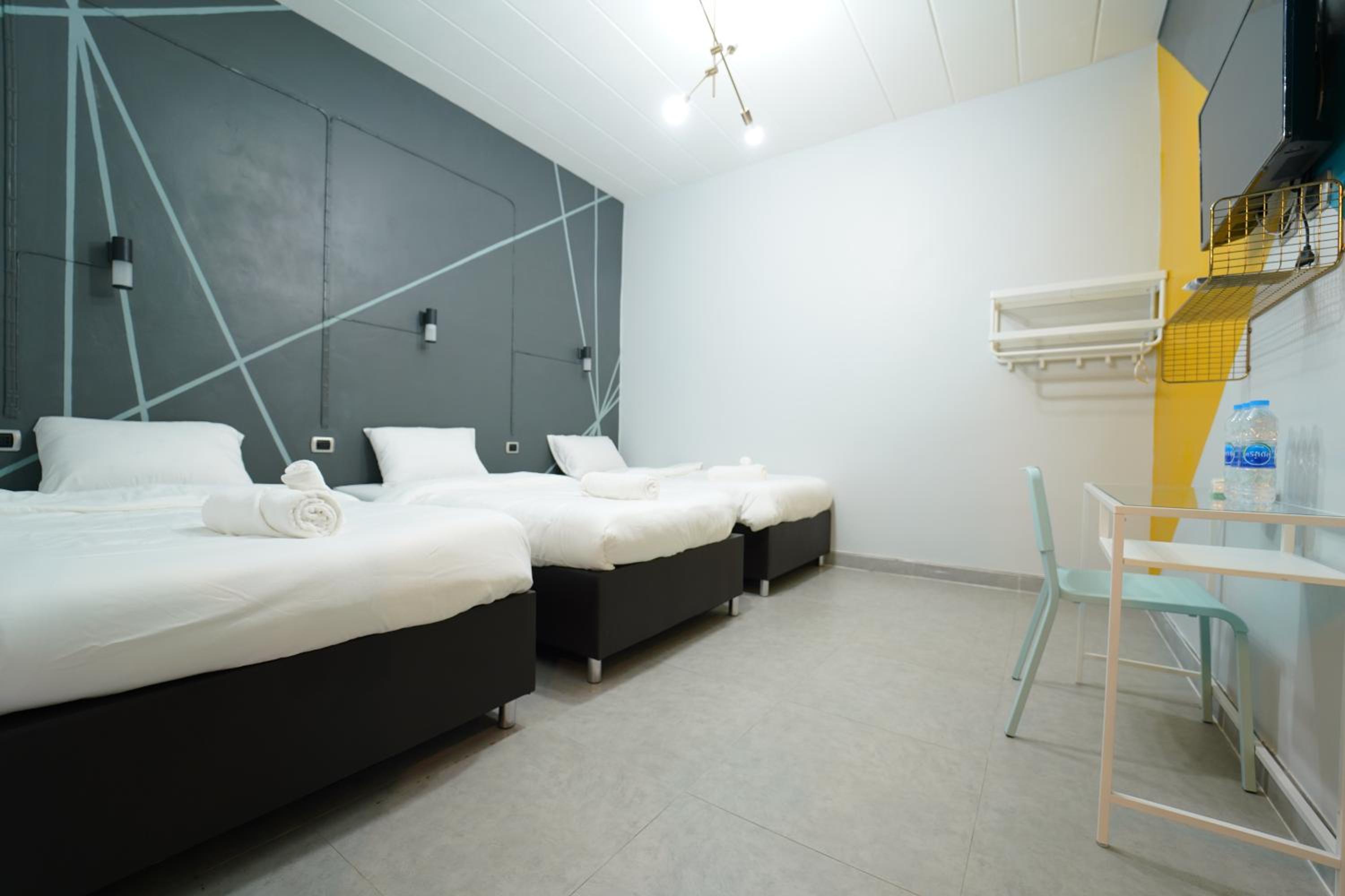 Triple Room with Shared Bathroom photo 1