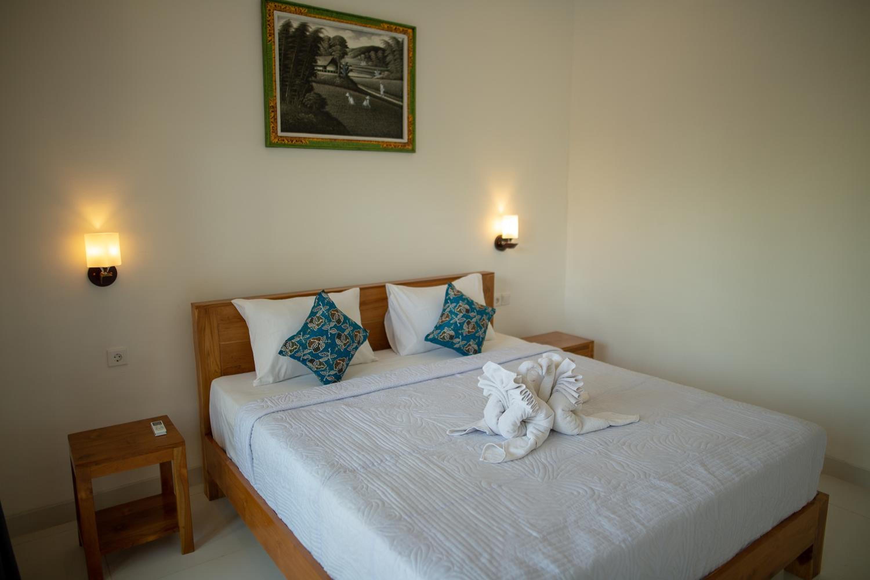 Deluxe Room - Photo 20