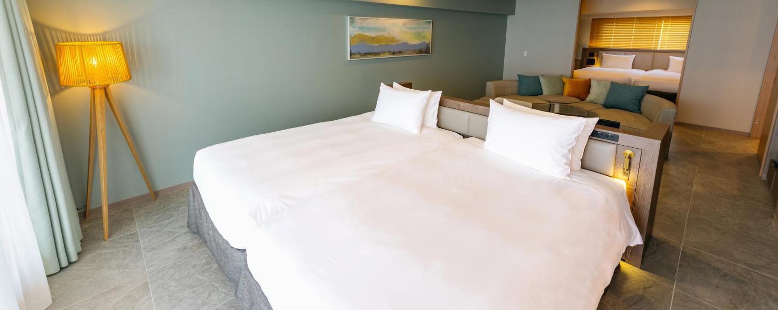 Corner Ocean Suite - Photo 1