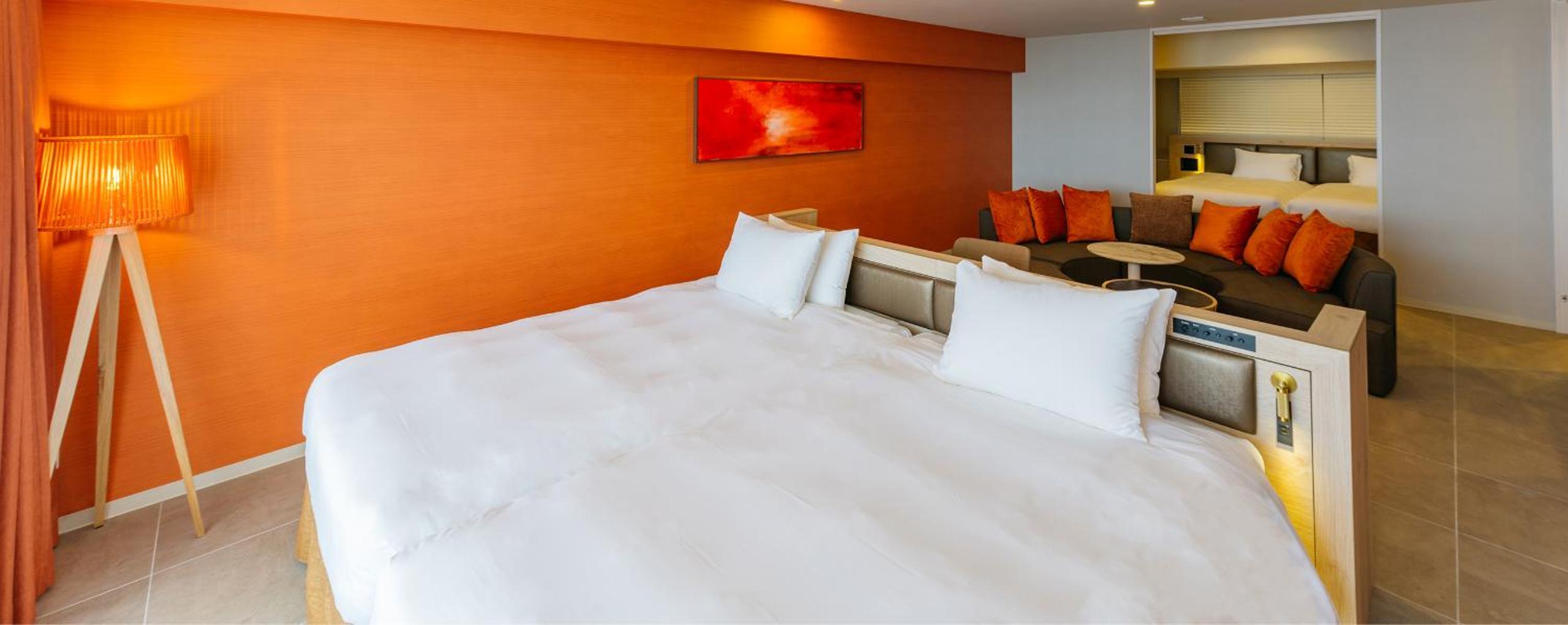 Corner Ocean Suite - Photo 13