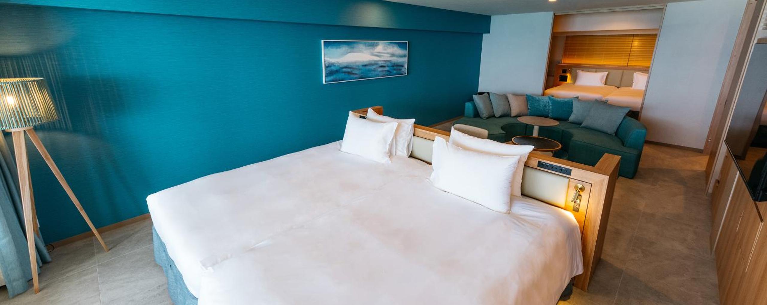 Corner Ocean Suite - Photo 11