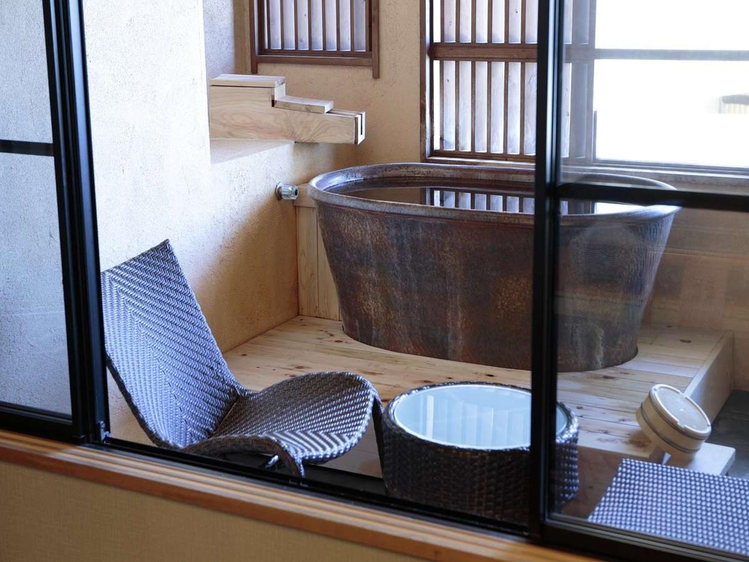 Quadruple Room with Private External Bathroom