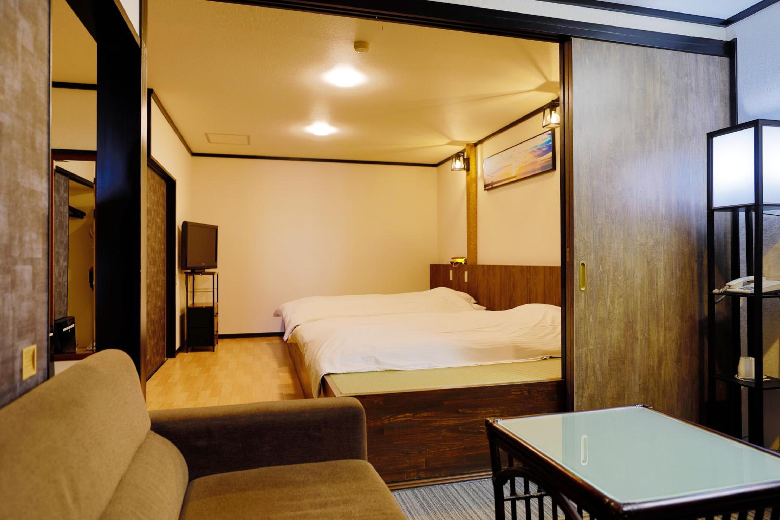 Quadruple Room with Private External Bathroom