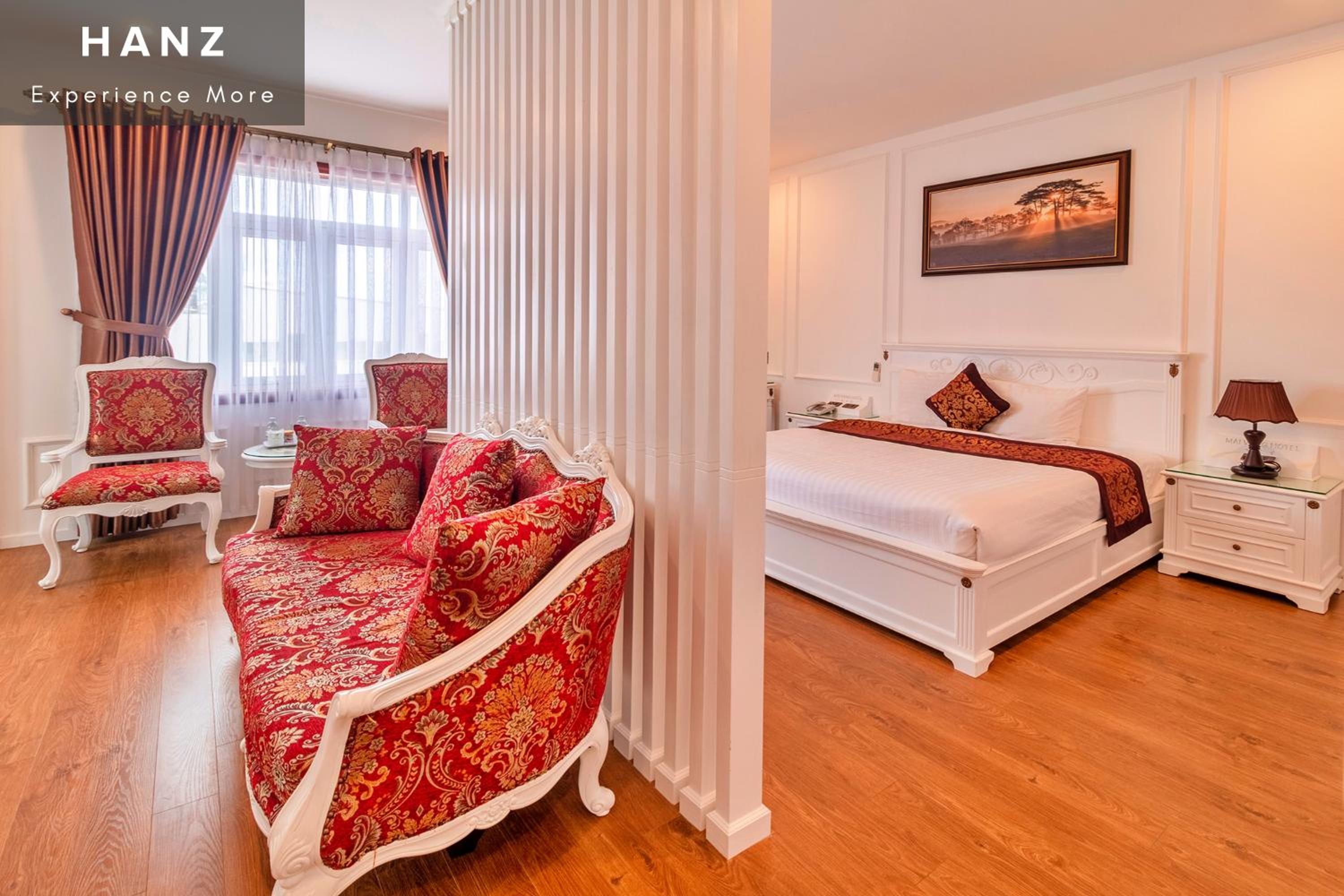 Deluxe Suite