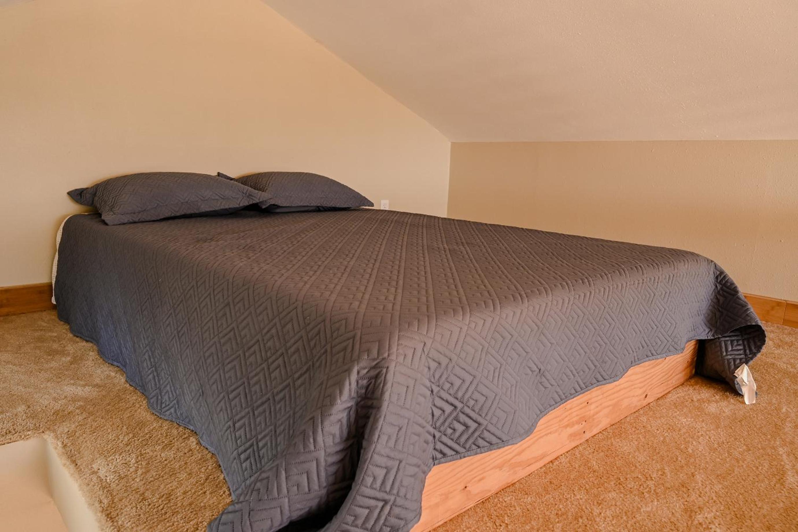 Studio Apartment with Sea View