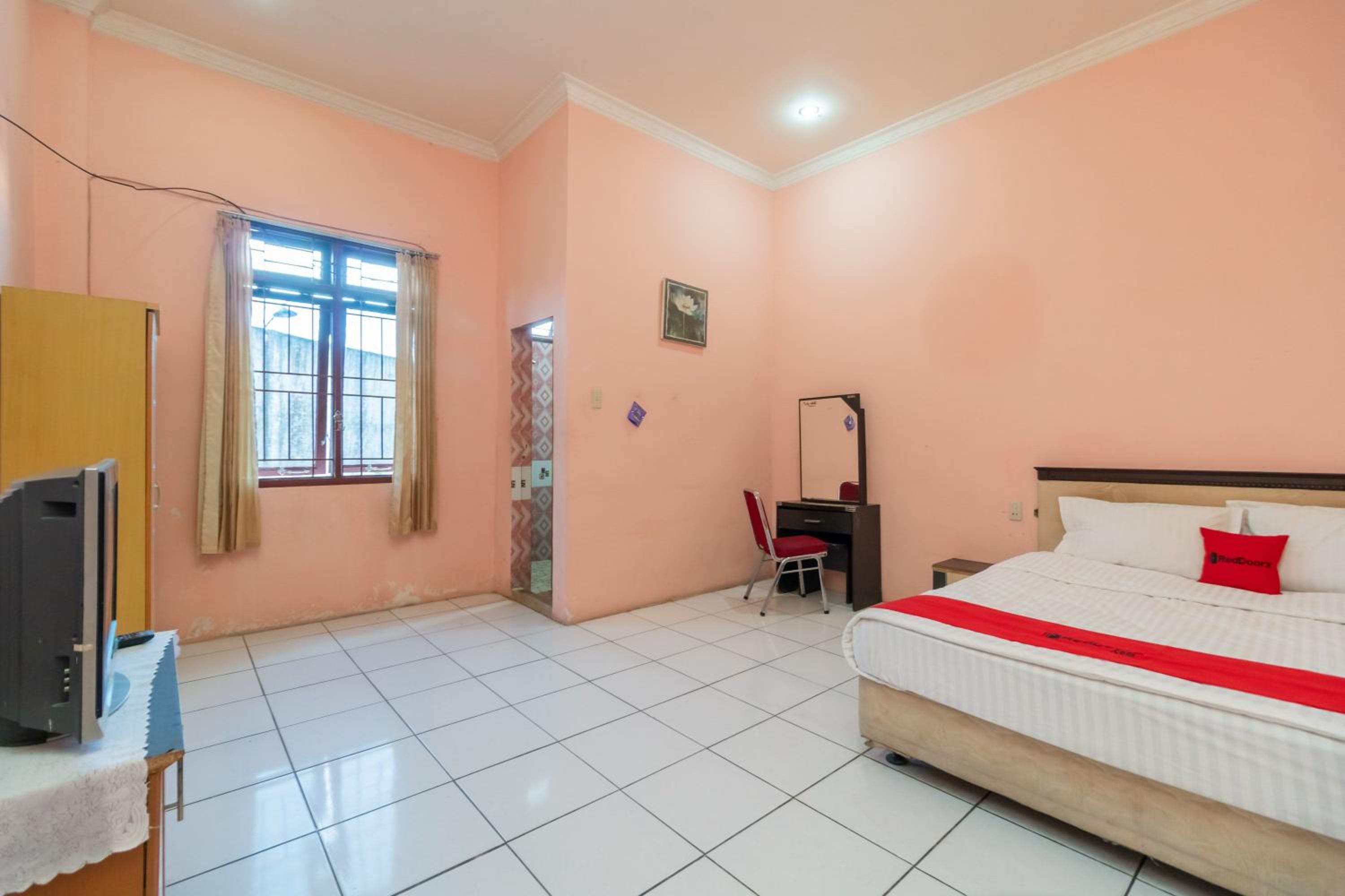 Standard Double Room - Photo 5
