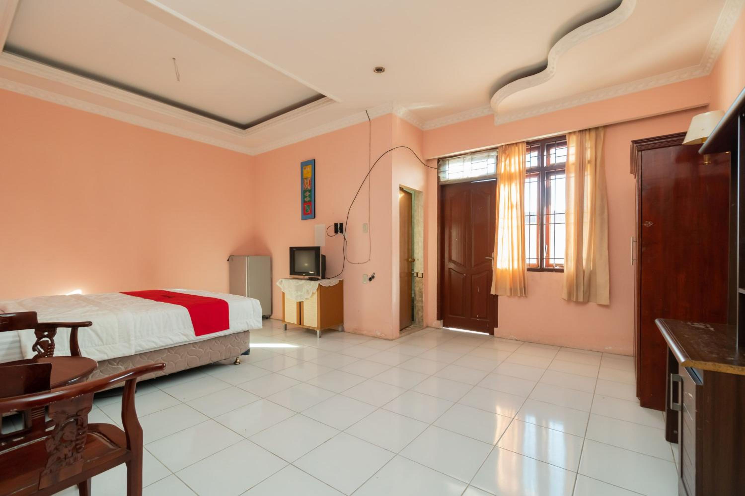 Suite - Photo 5