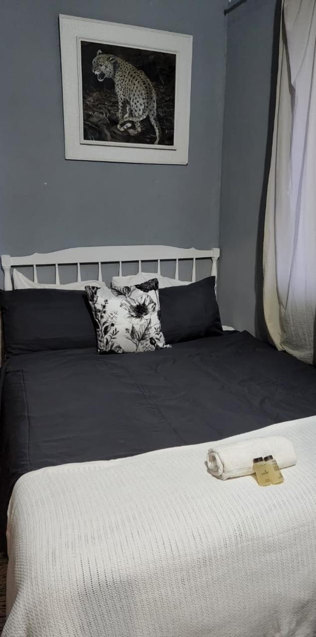 Budget Double or Twin Room photo 3