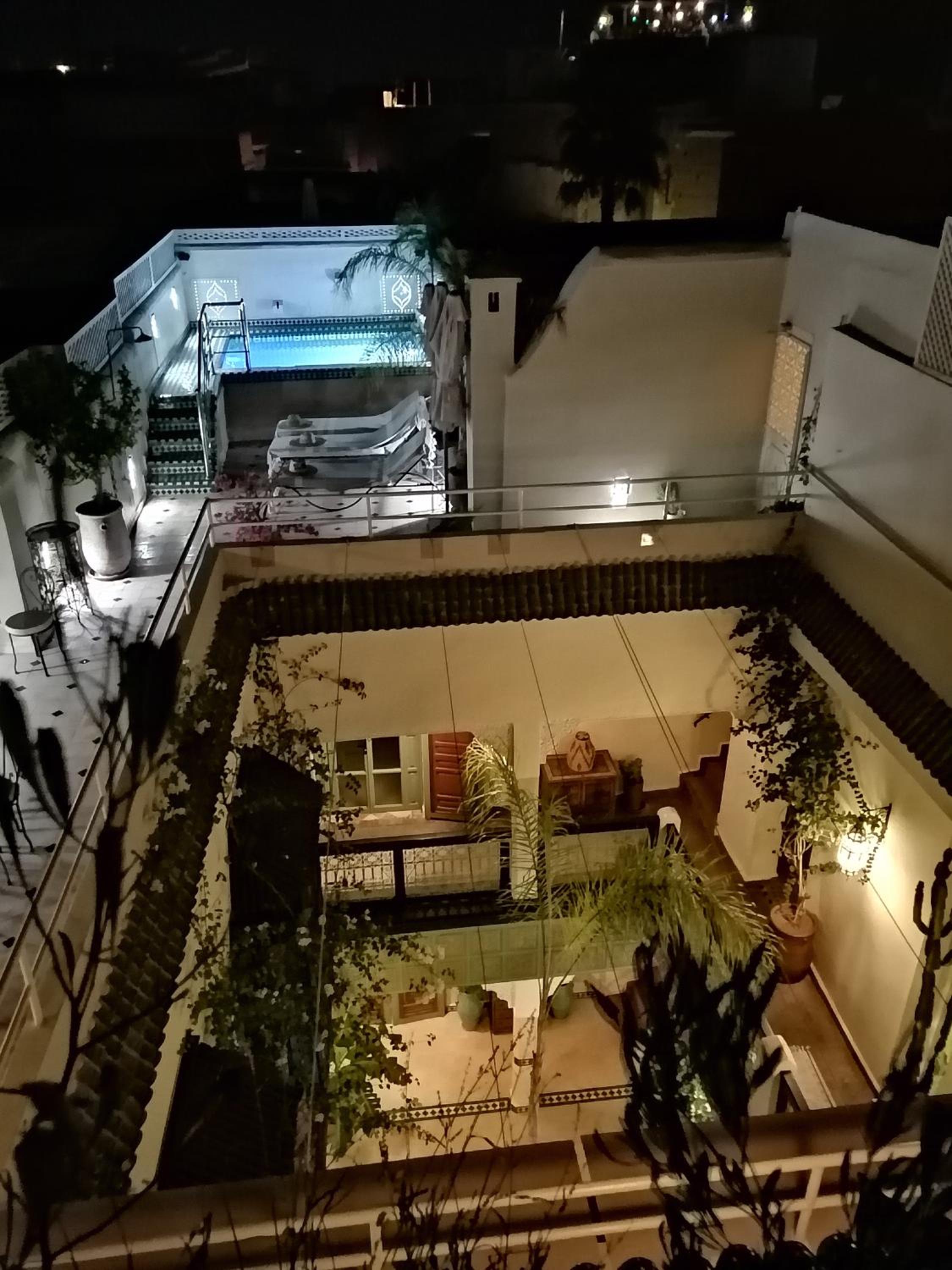 Double Room with Balcony - Photo 37