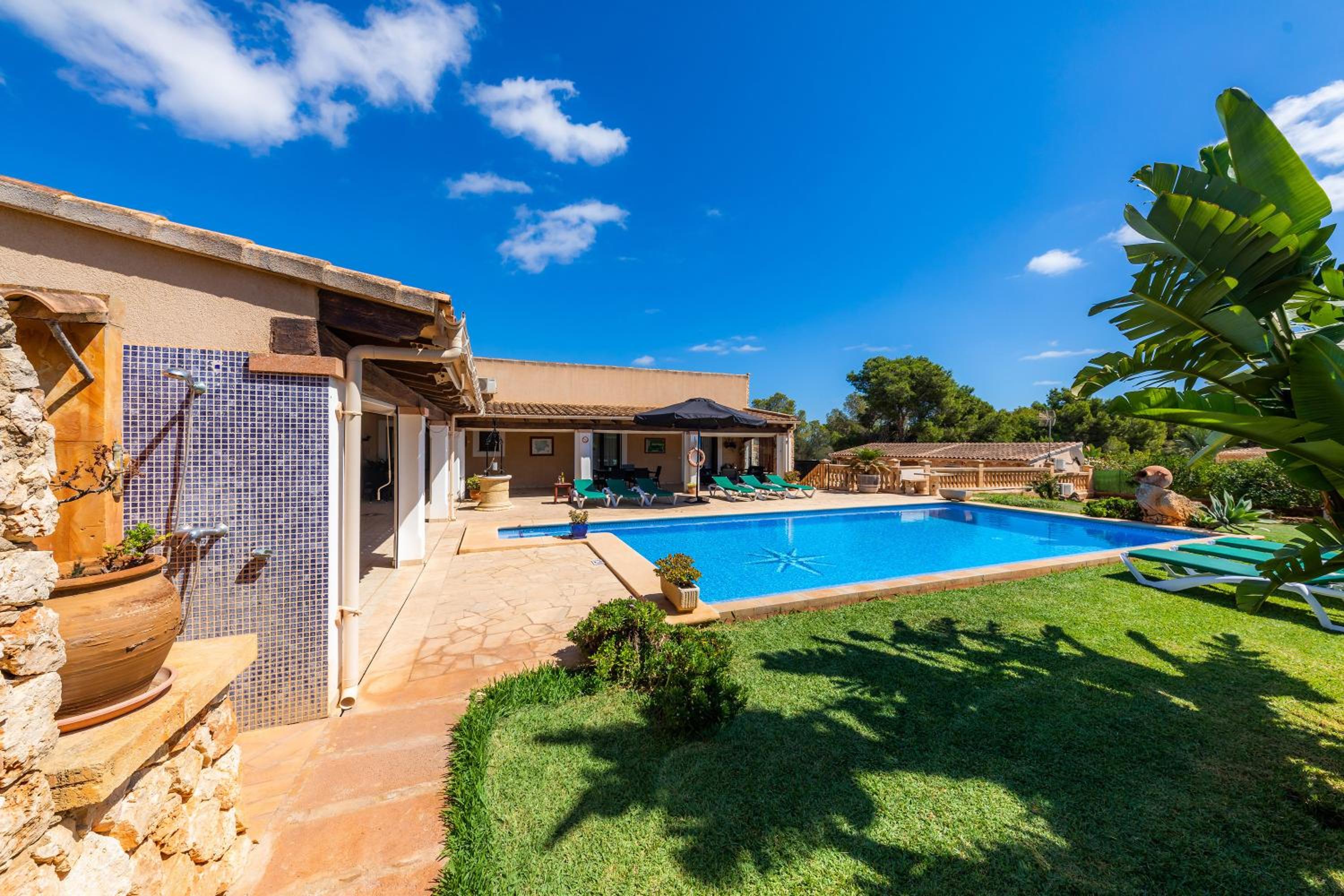 Villa with Garden View photo 3