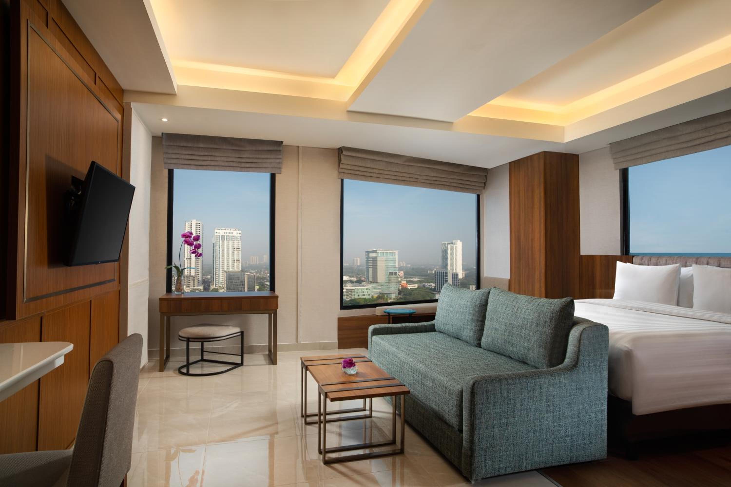 Sunset Suite - Photo 1