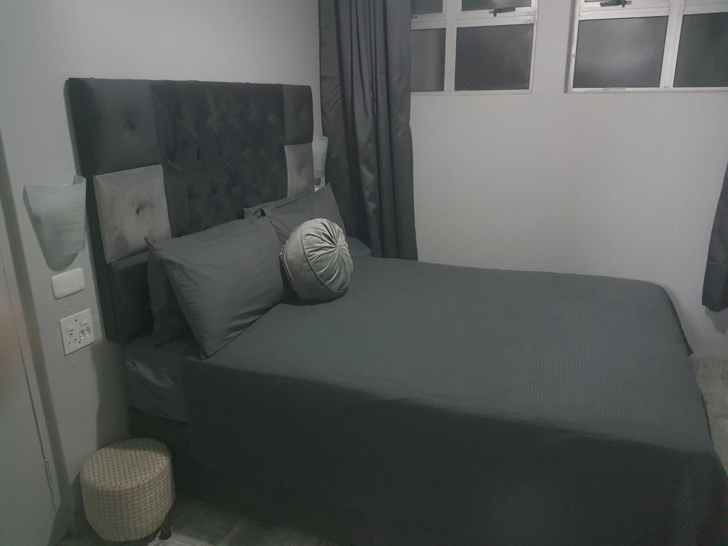 One-Bedroom Apartment - Photo 19