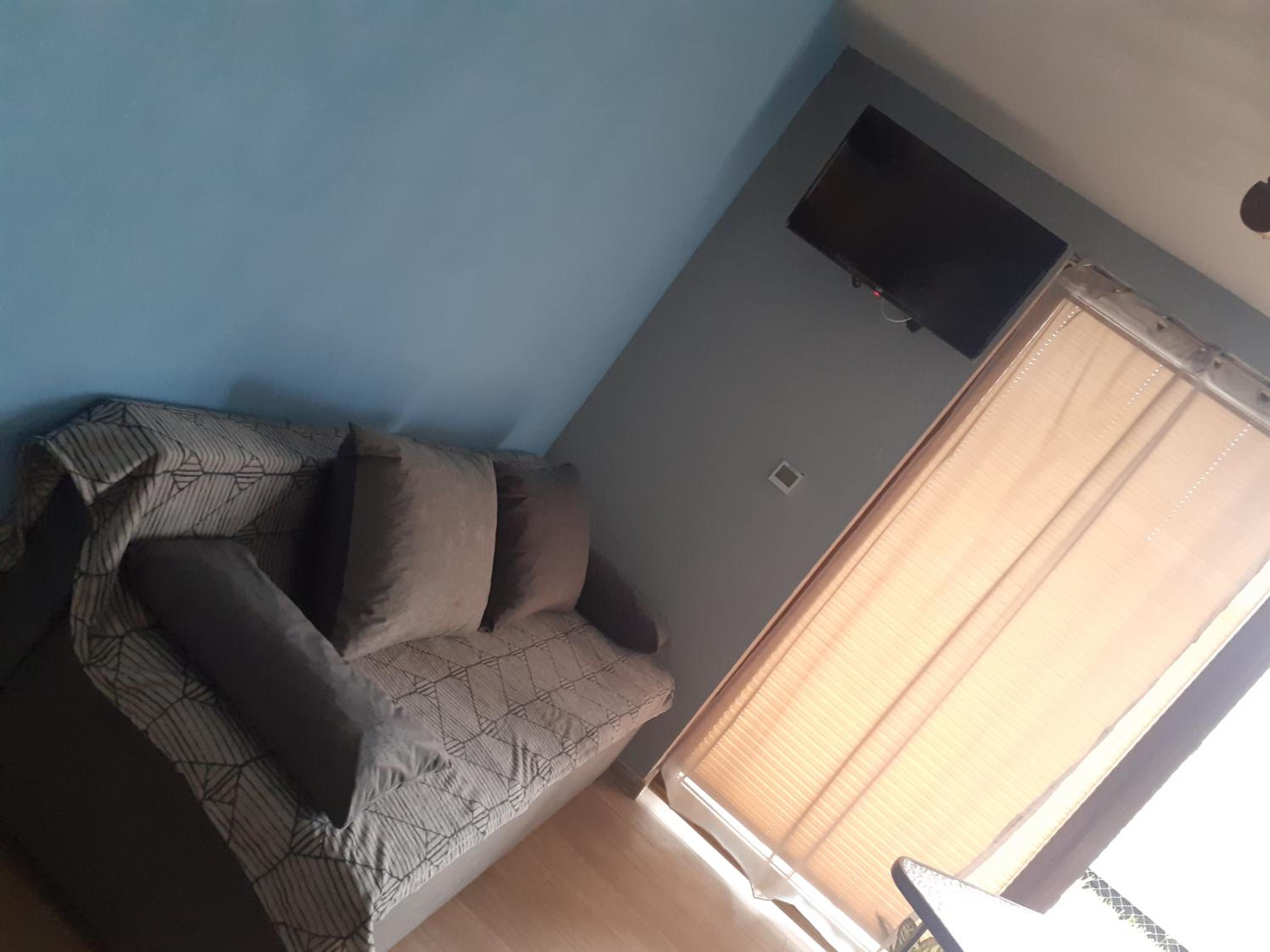 One-Bedroom Apartment - Photo 9