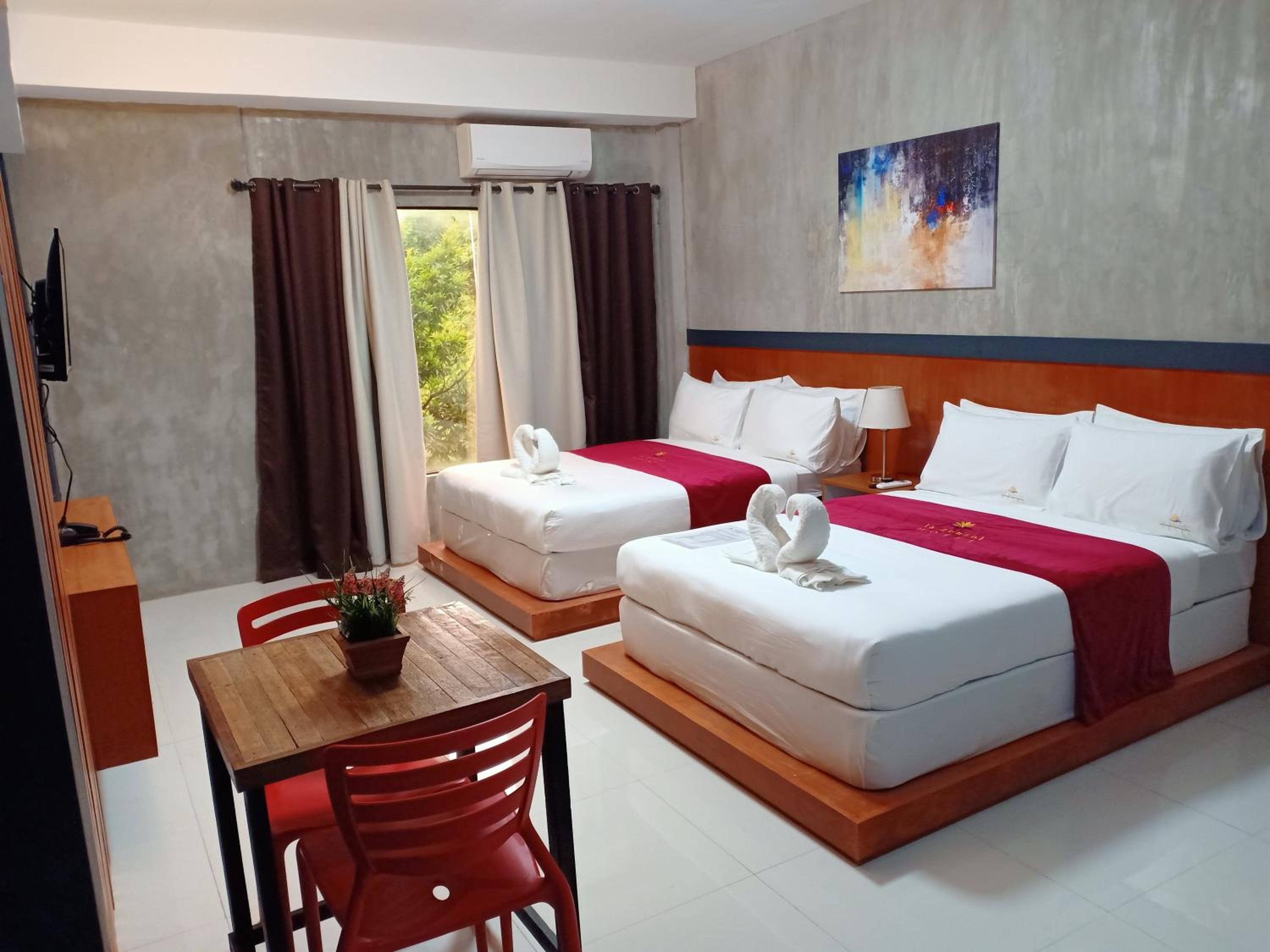 Deluxe Queen Room with Two Queen Beds