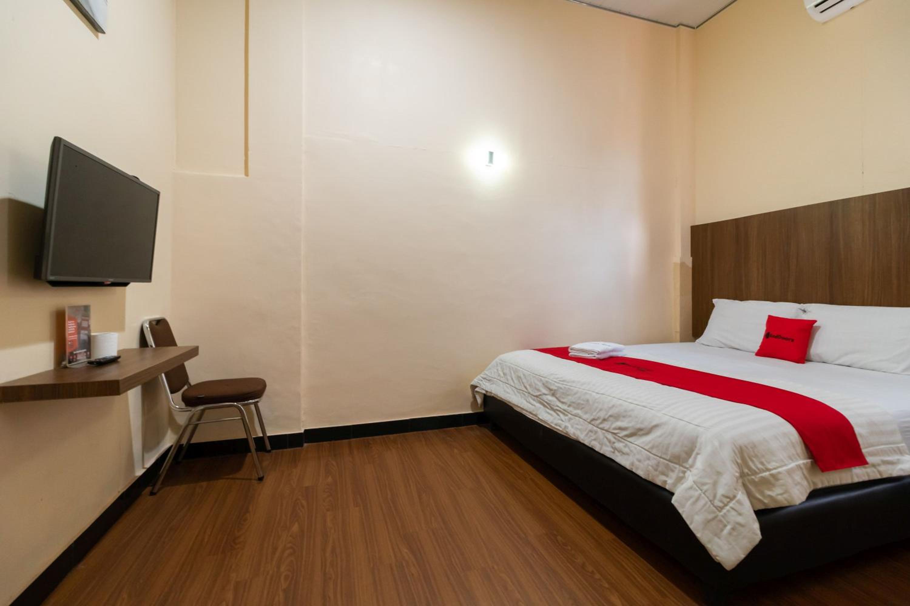 Standard Double Room - Photo 2