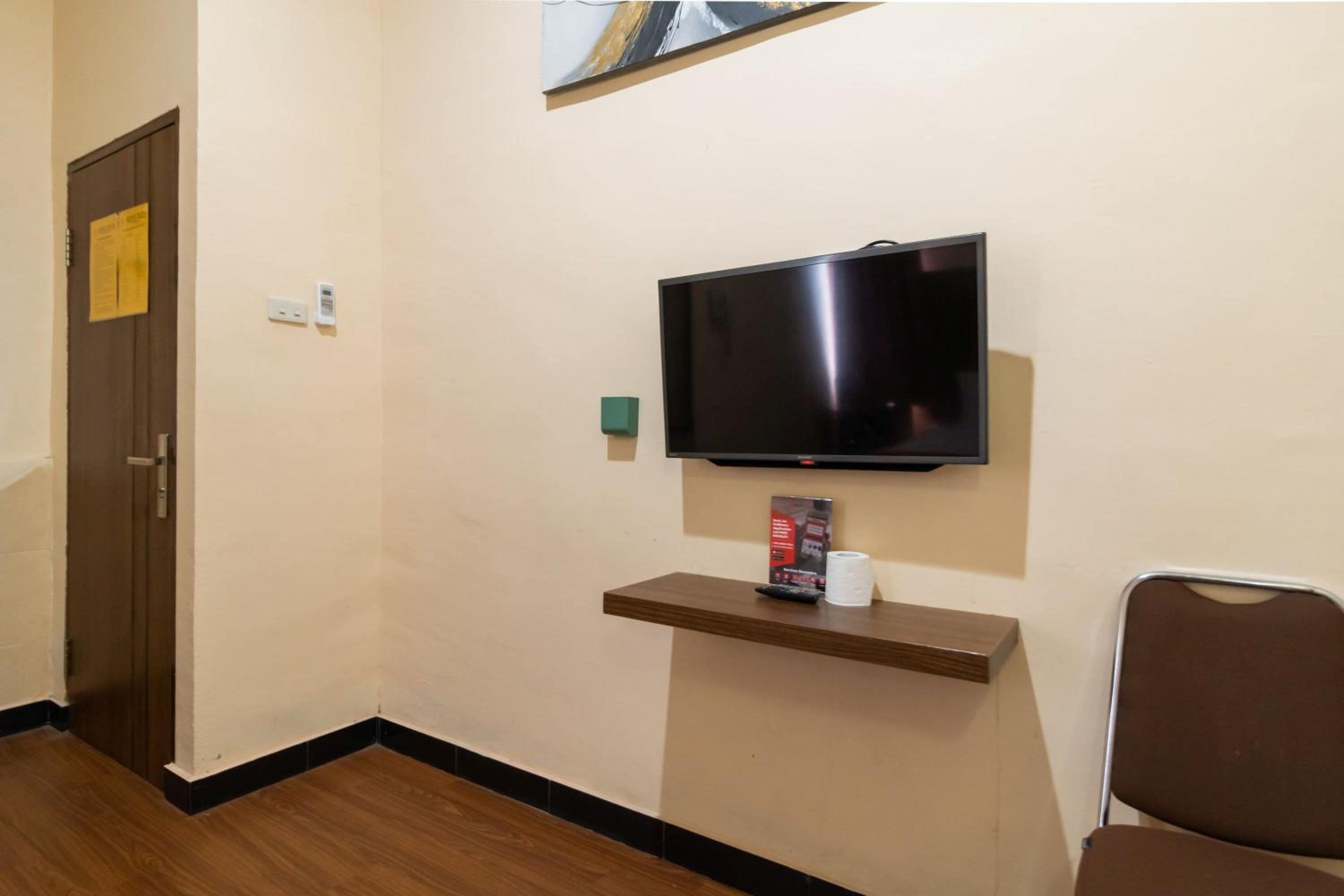 Standard Double Room - Photo 4