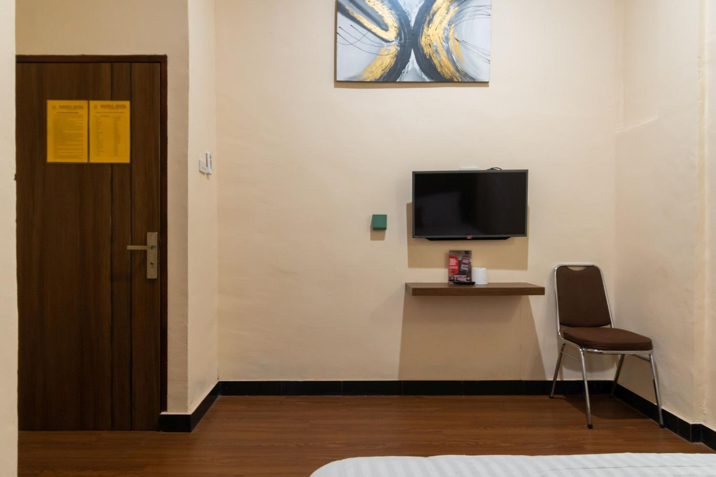 Standard Double Room - Photo 6