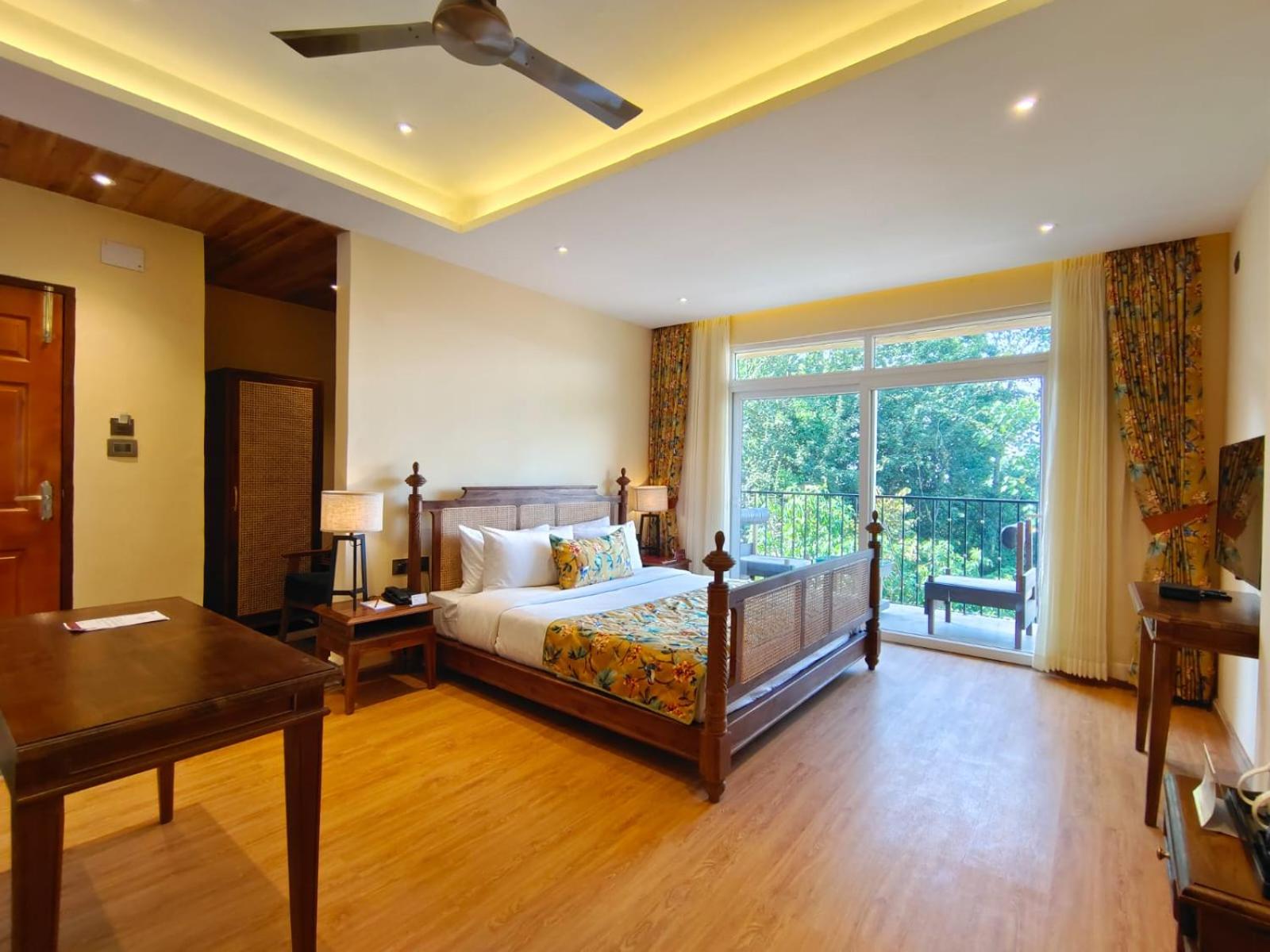 Premium Mountain View Room with Private Balcony  photo 1