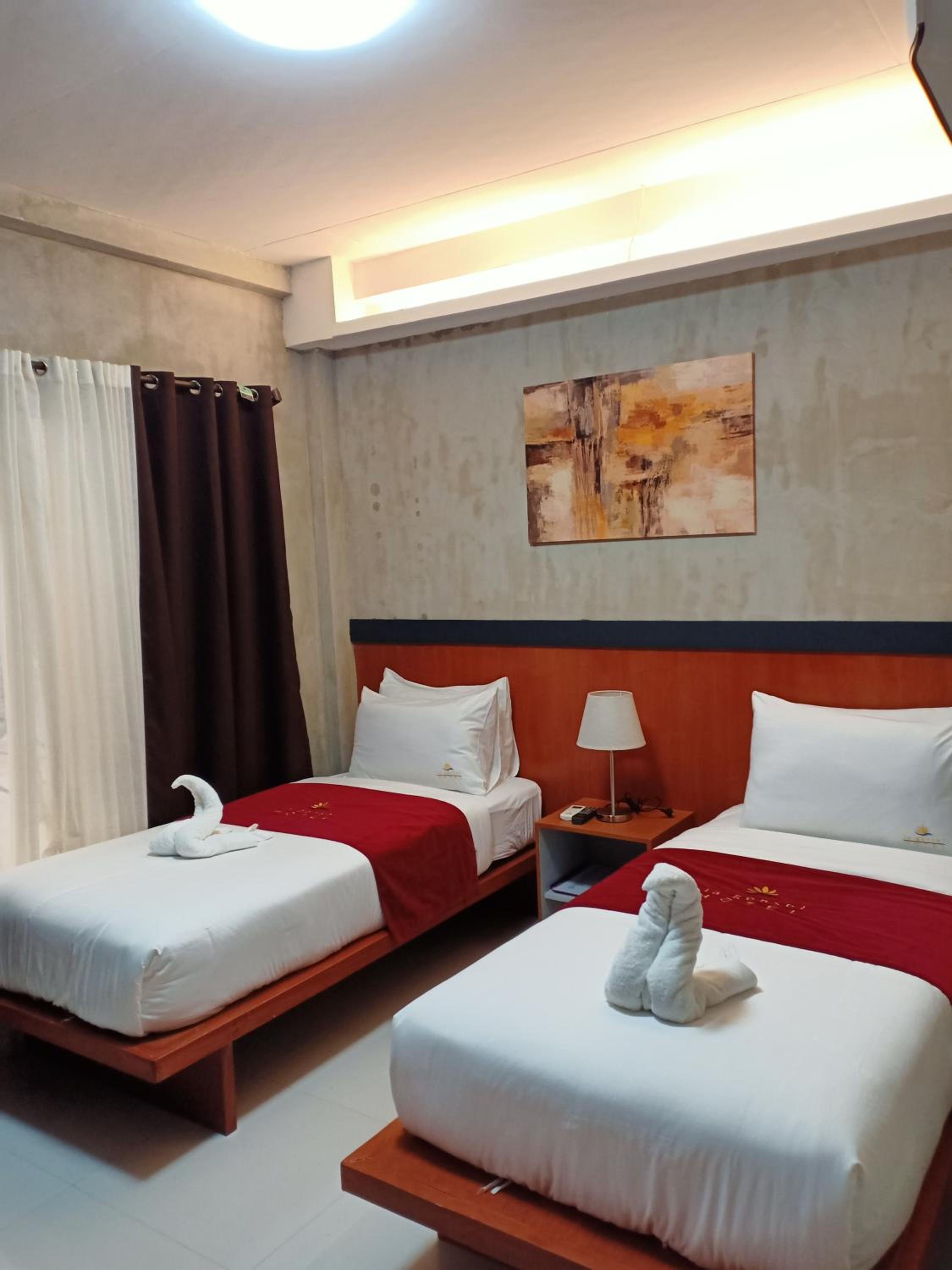 Standard Twin Room