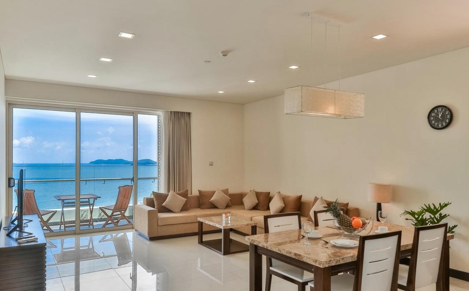 One-Bedroom Suite - Photo 10