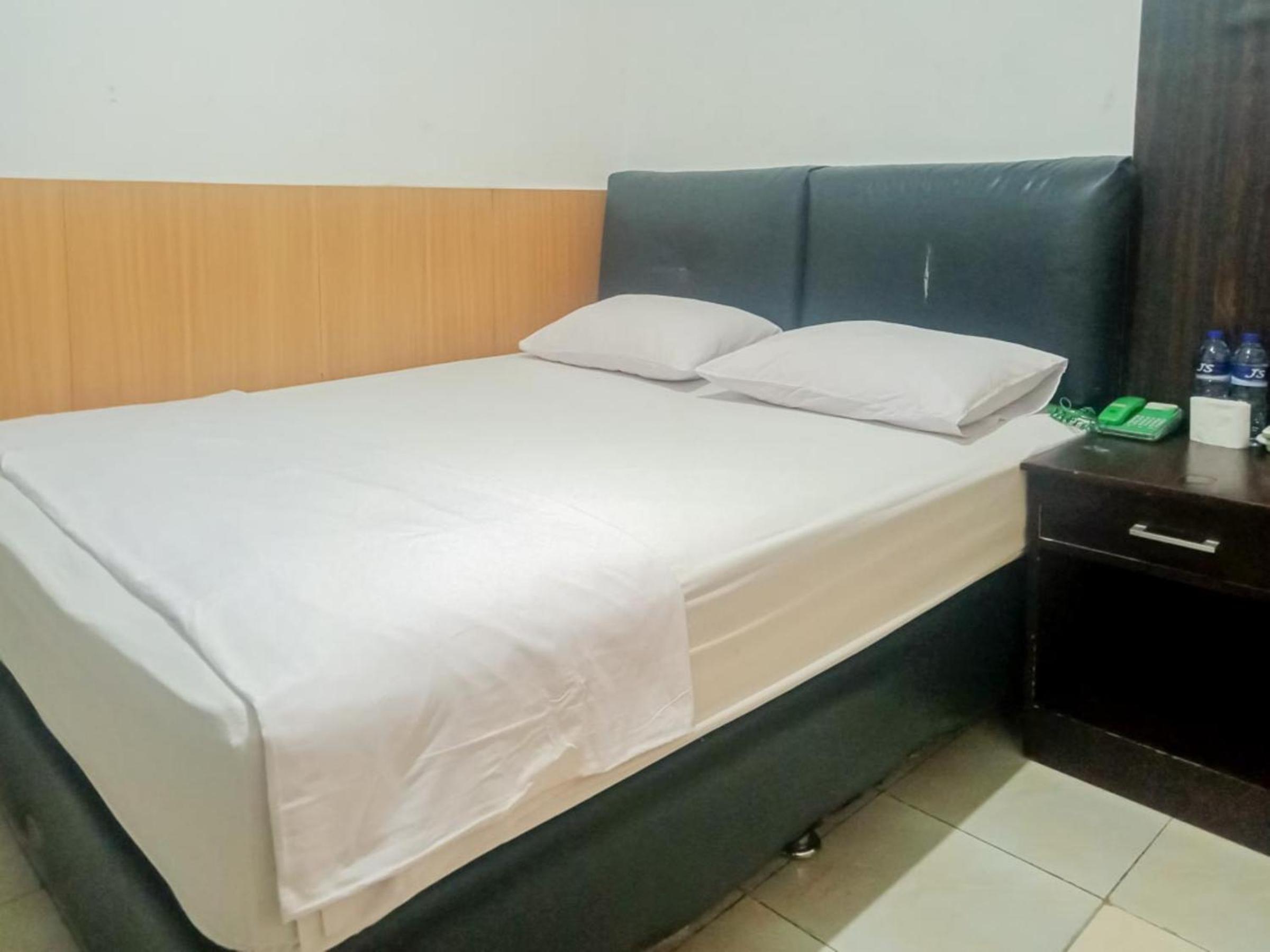 Standard Double Room - Photo 3