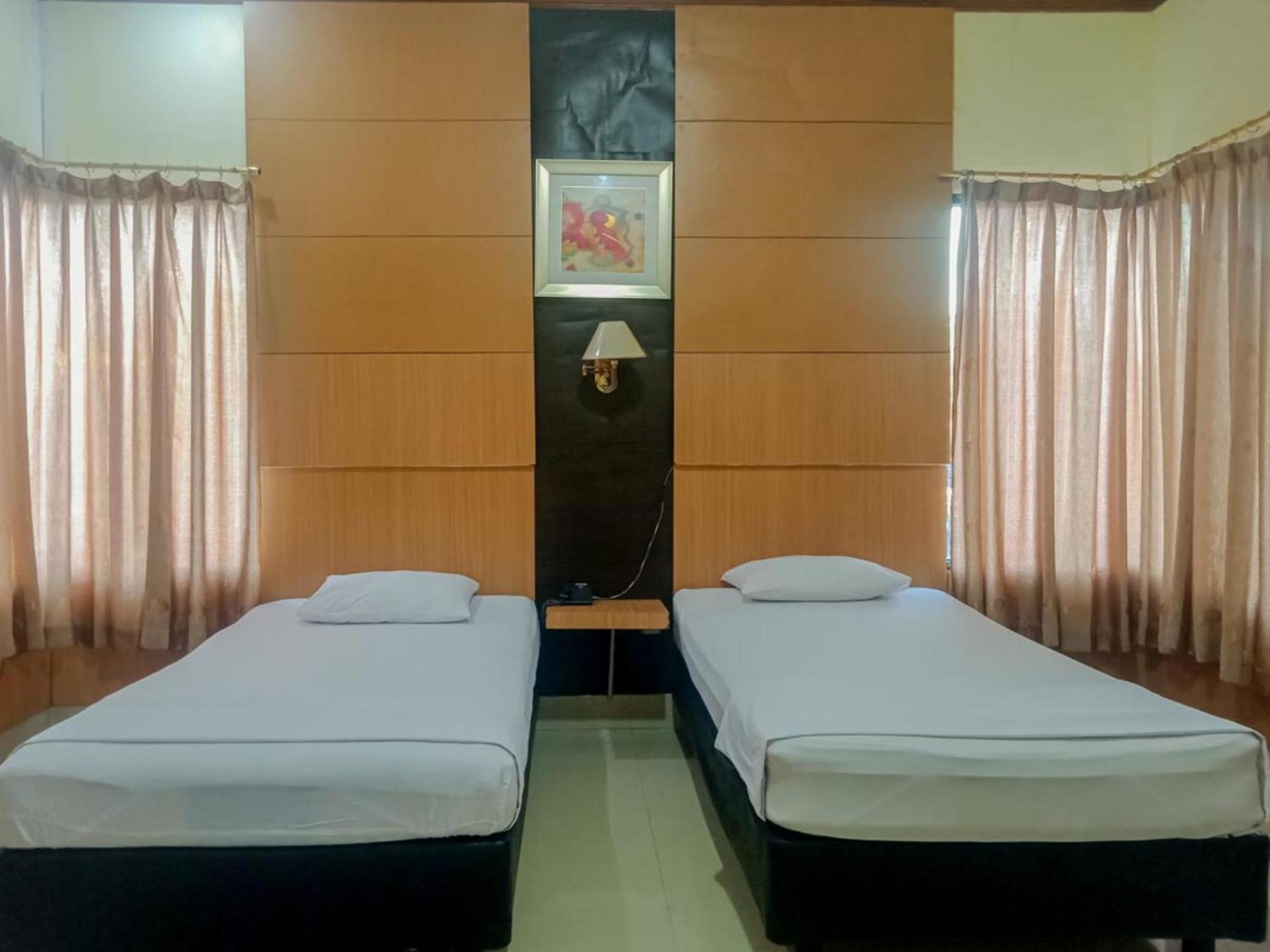 Deluxe Room - Photo 6