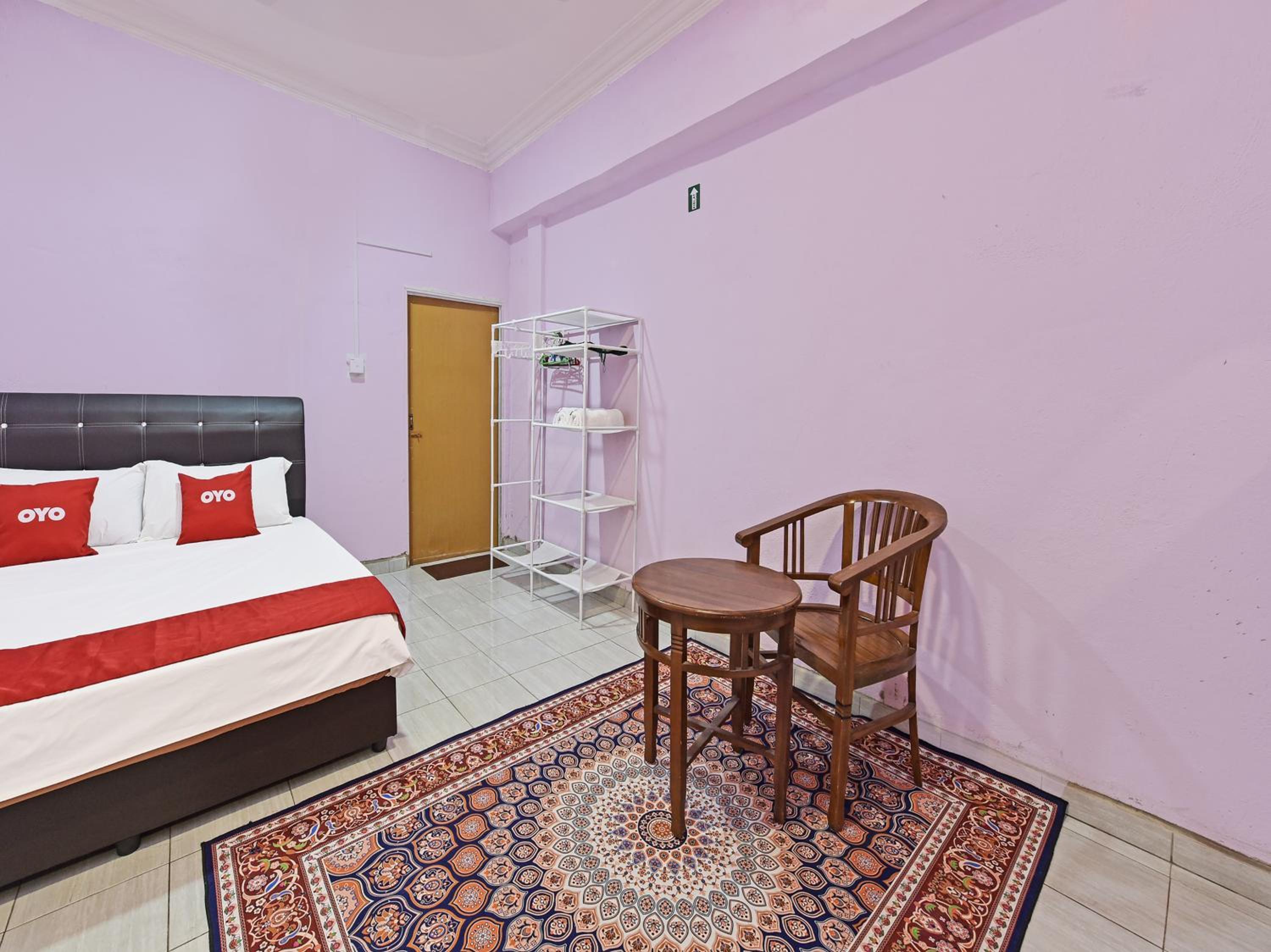 Deluxe Queen Room