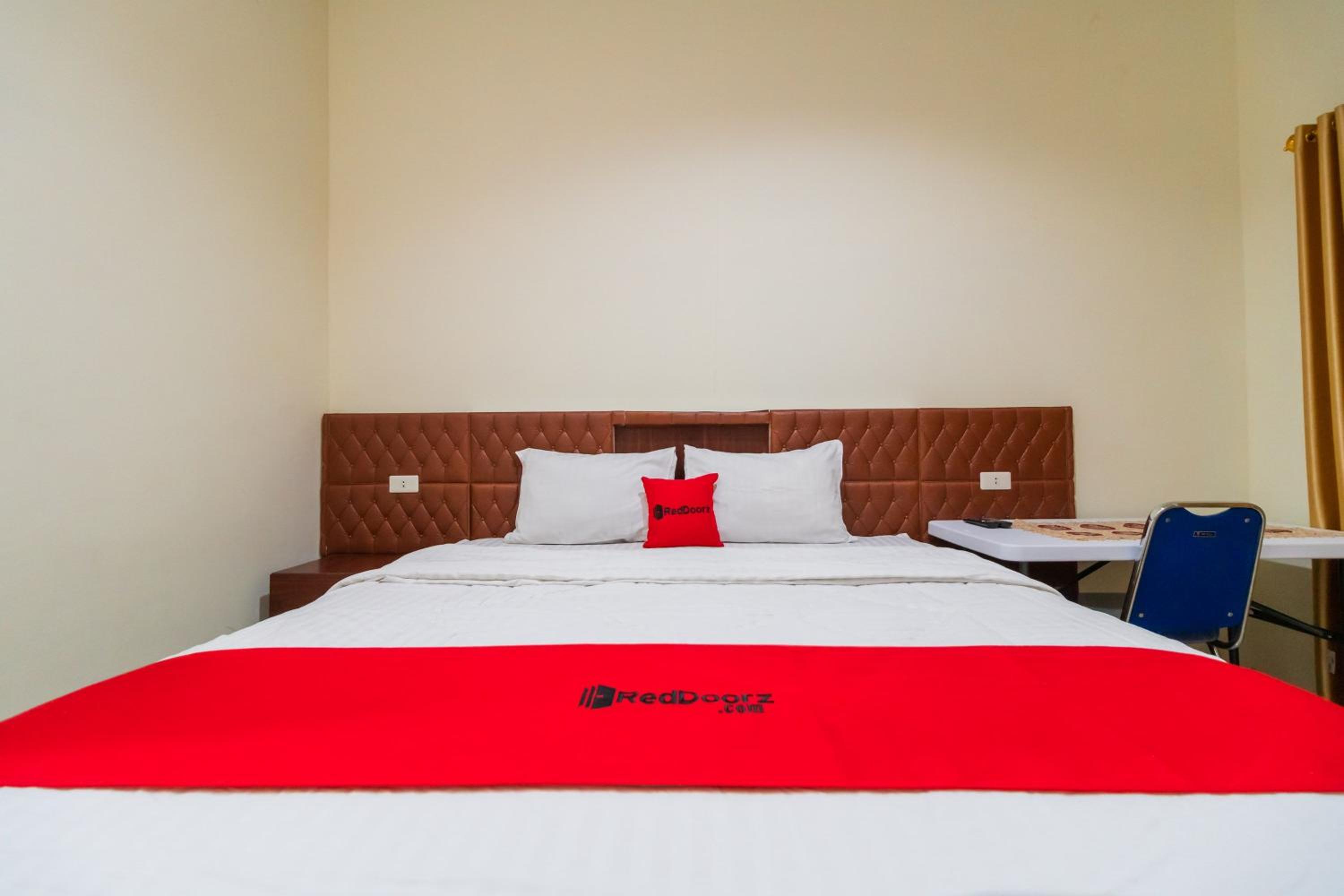 Standard Double Room - Photo 7