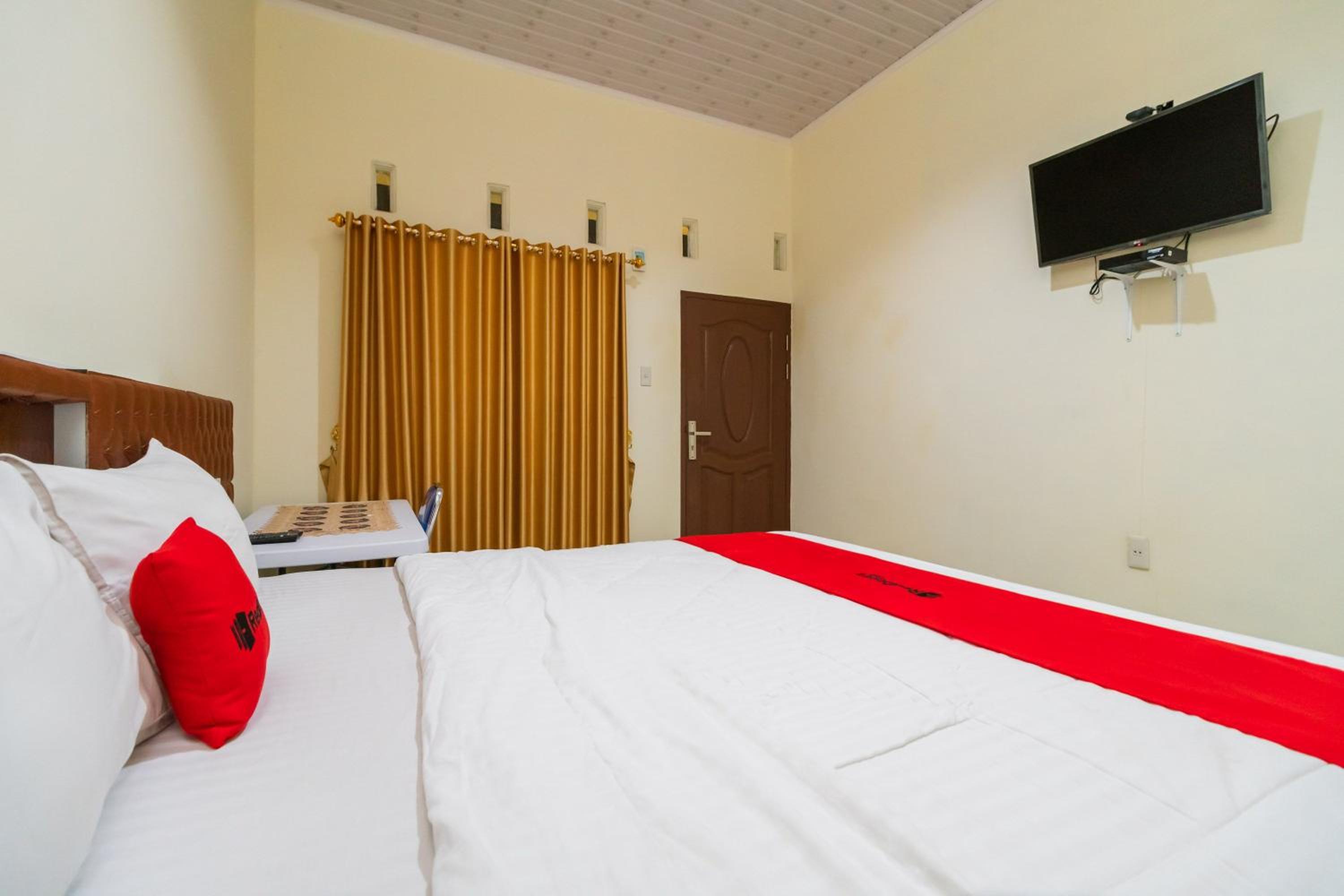 Standard Double Room - Photo 4