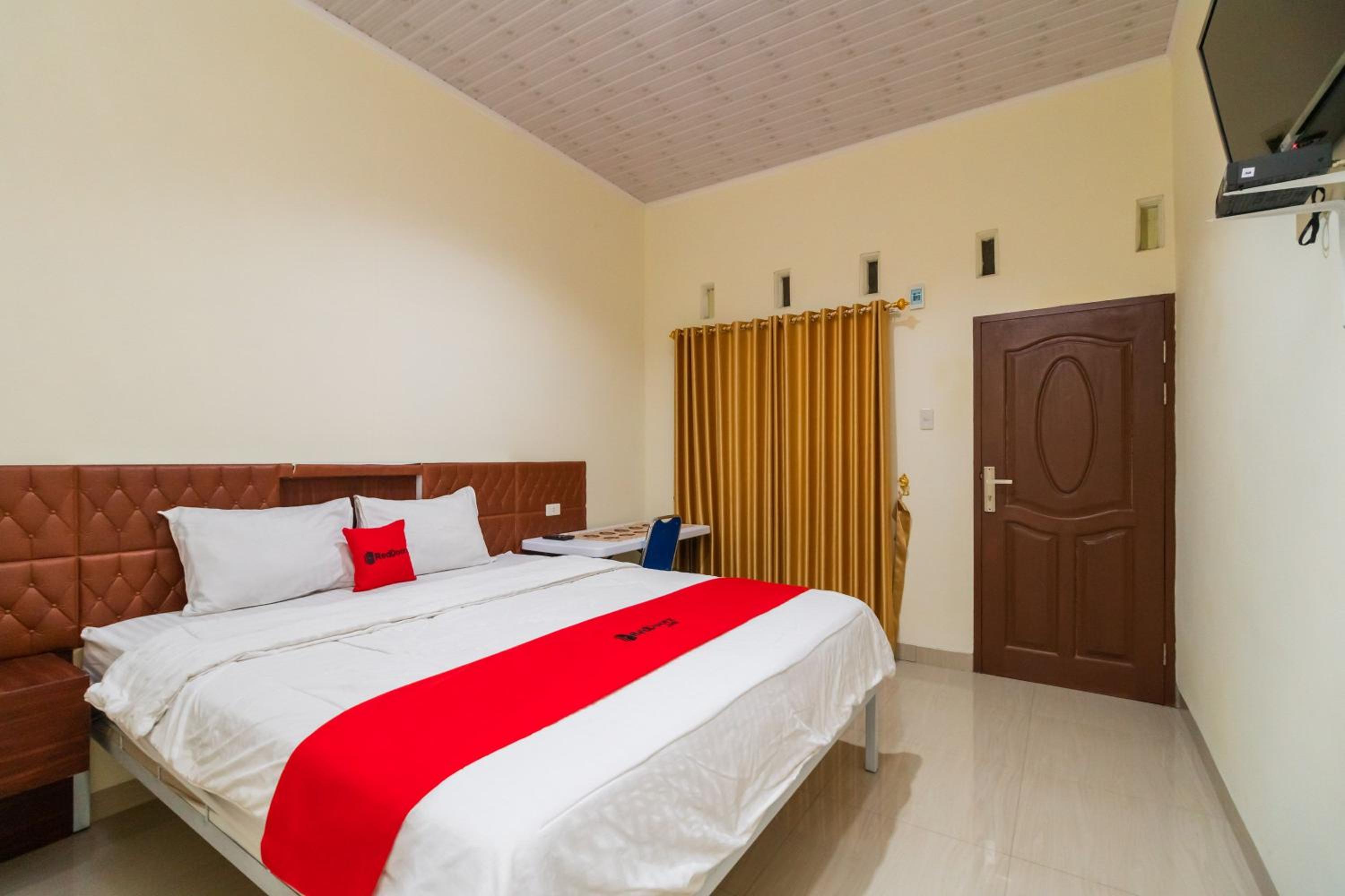 Standard Double Room - Photo 3