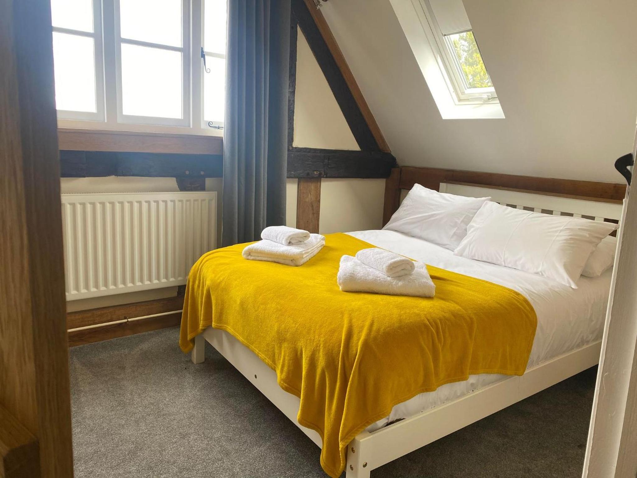 Two-Bedroom House - Photo 13