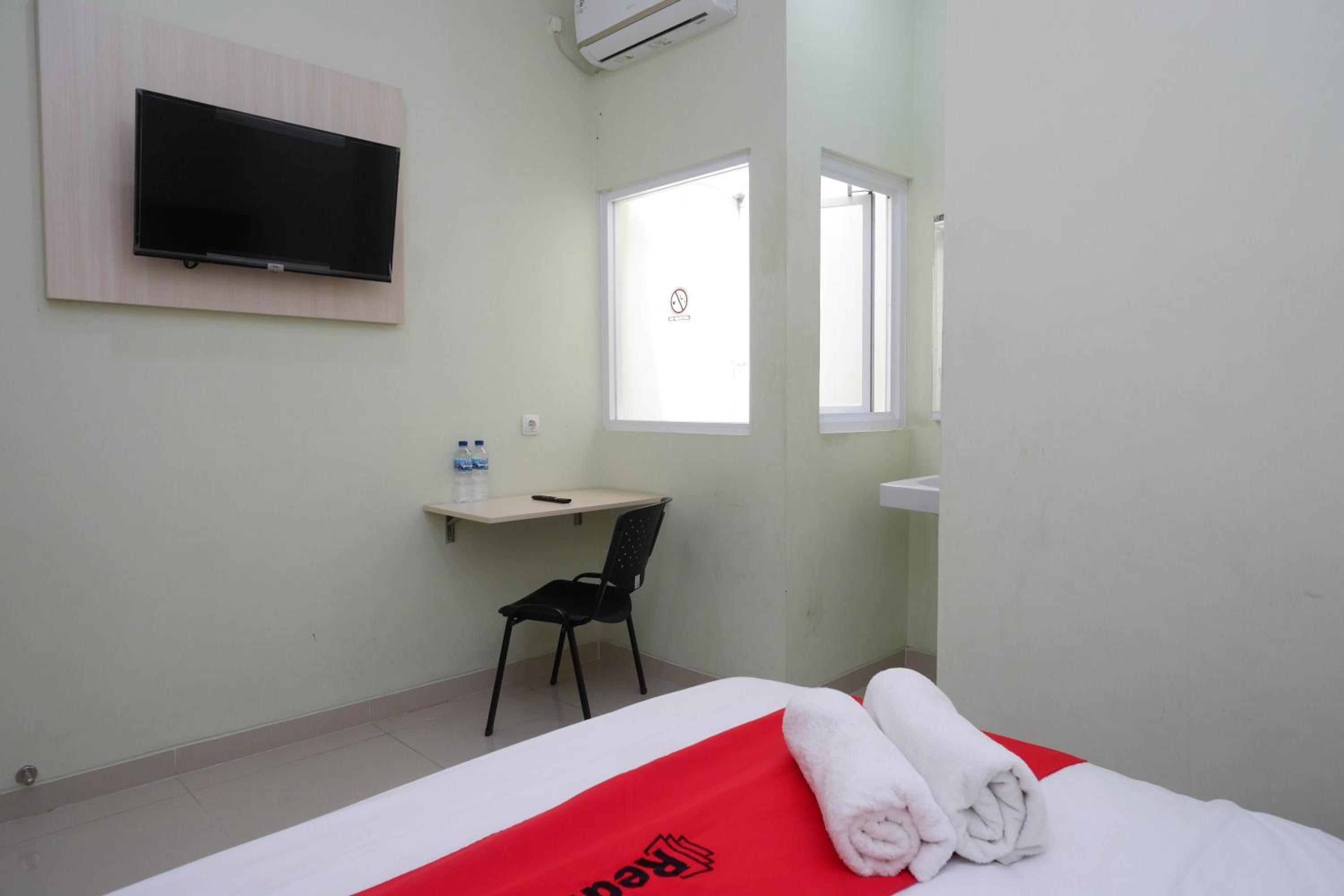 Standard Double Room - Photo 14