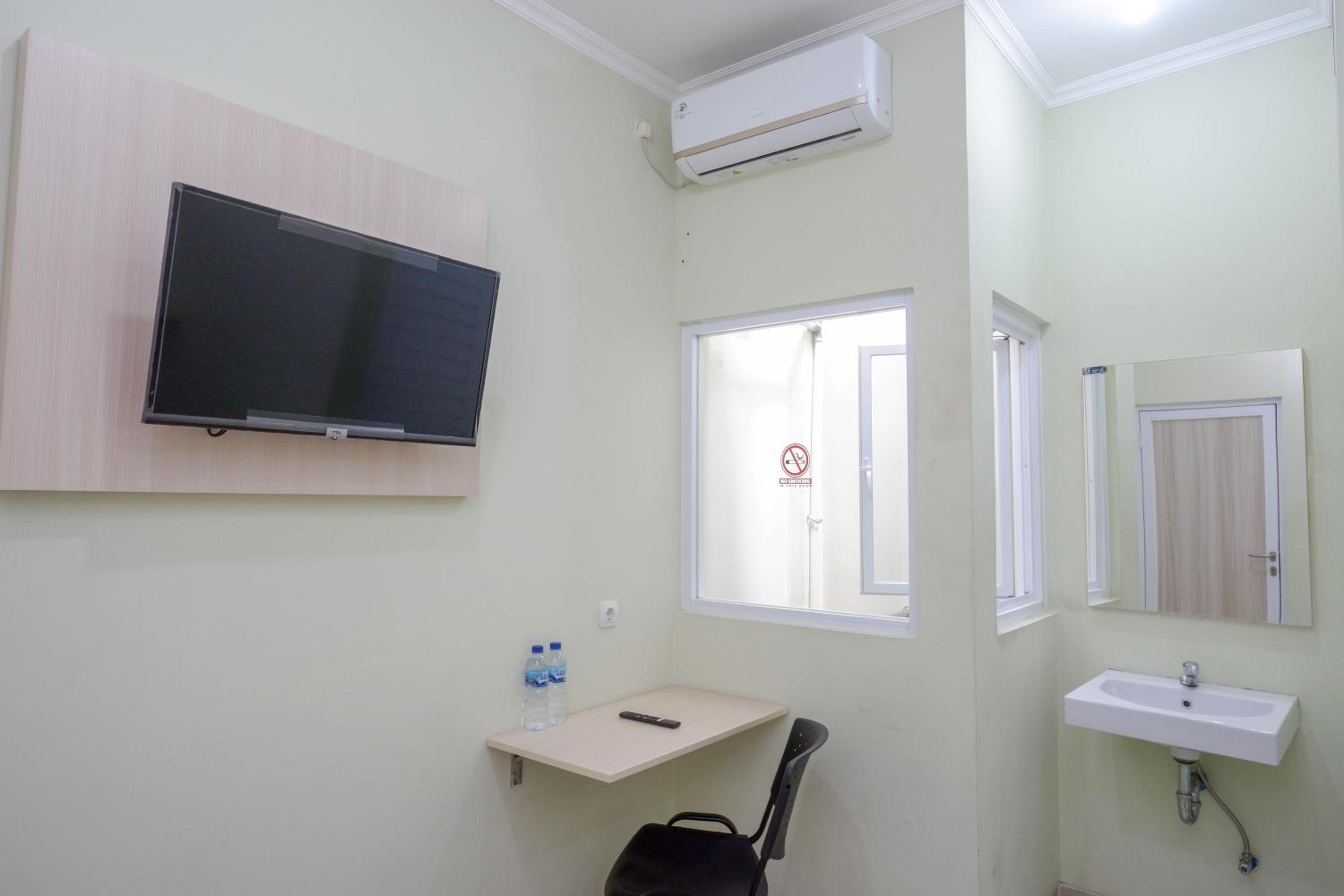 Standard Double Room - Photo 6