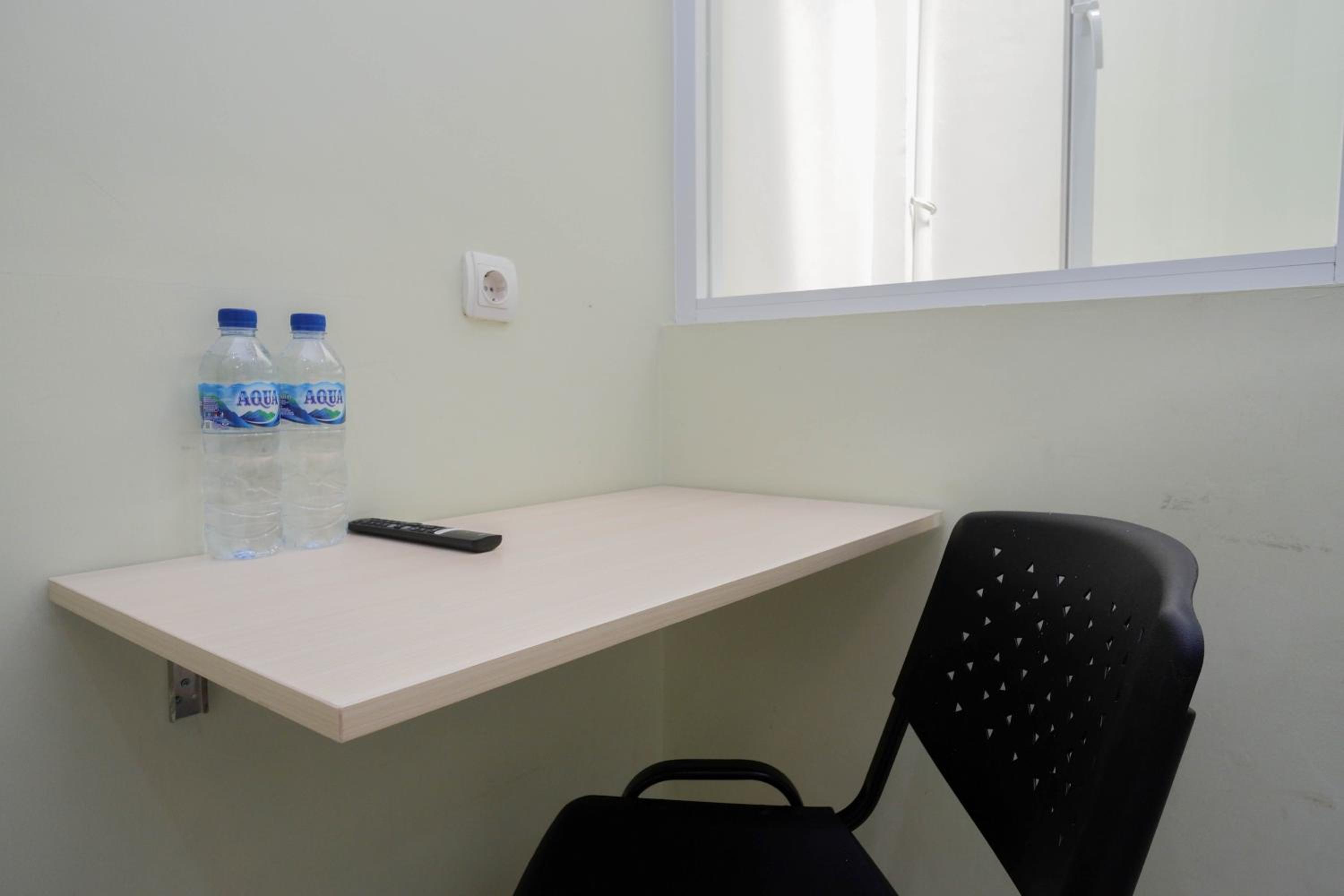 Standard Double Room - Photo 8