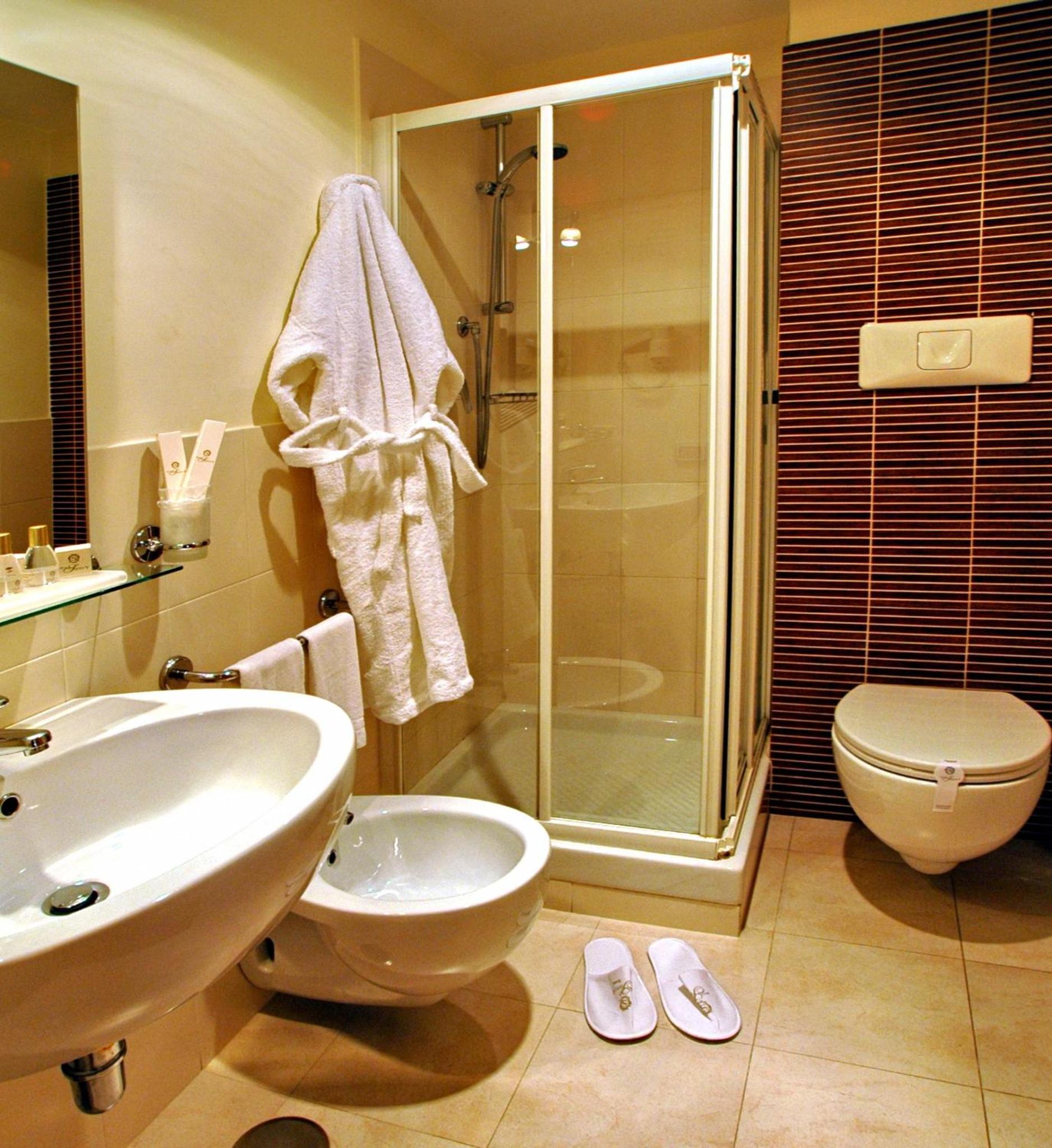 Economy Double Room photo 2