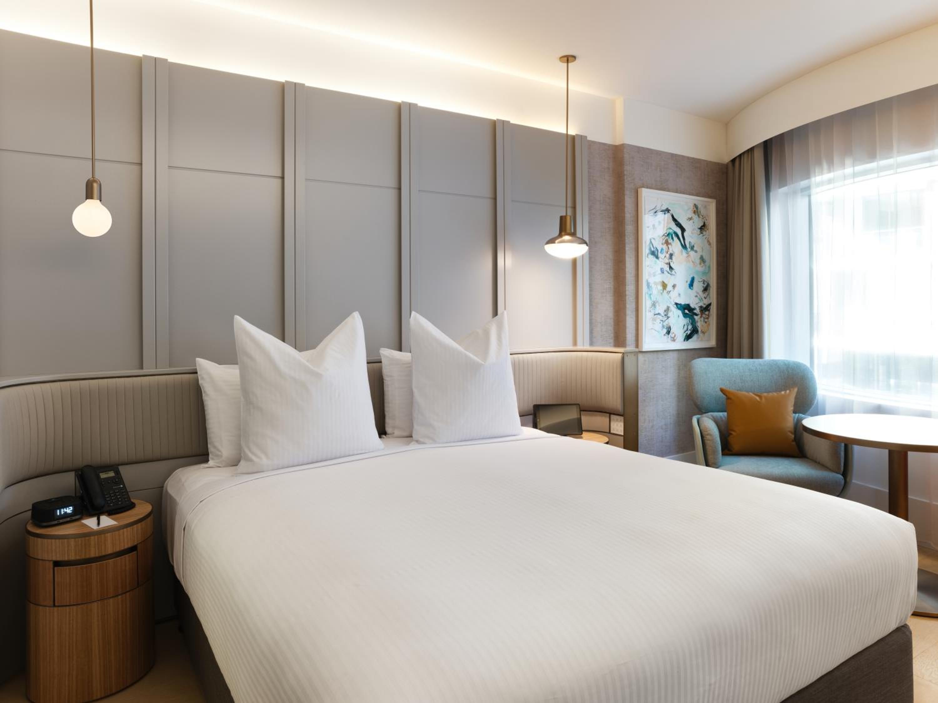 Superior King Room
