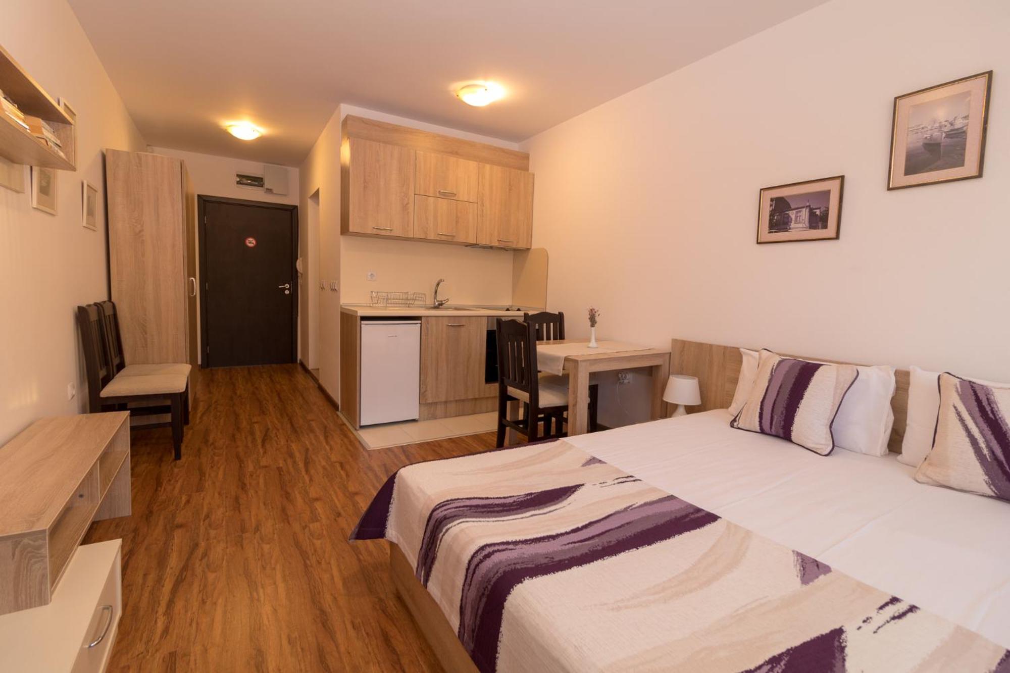 Studio Apartment with Sea View photo 1