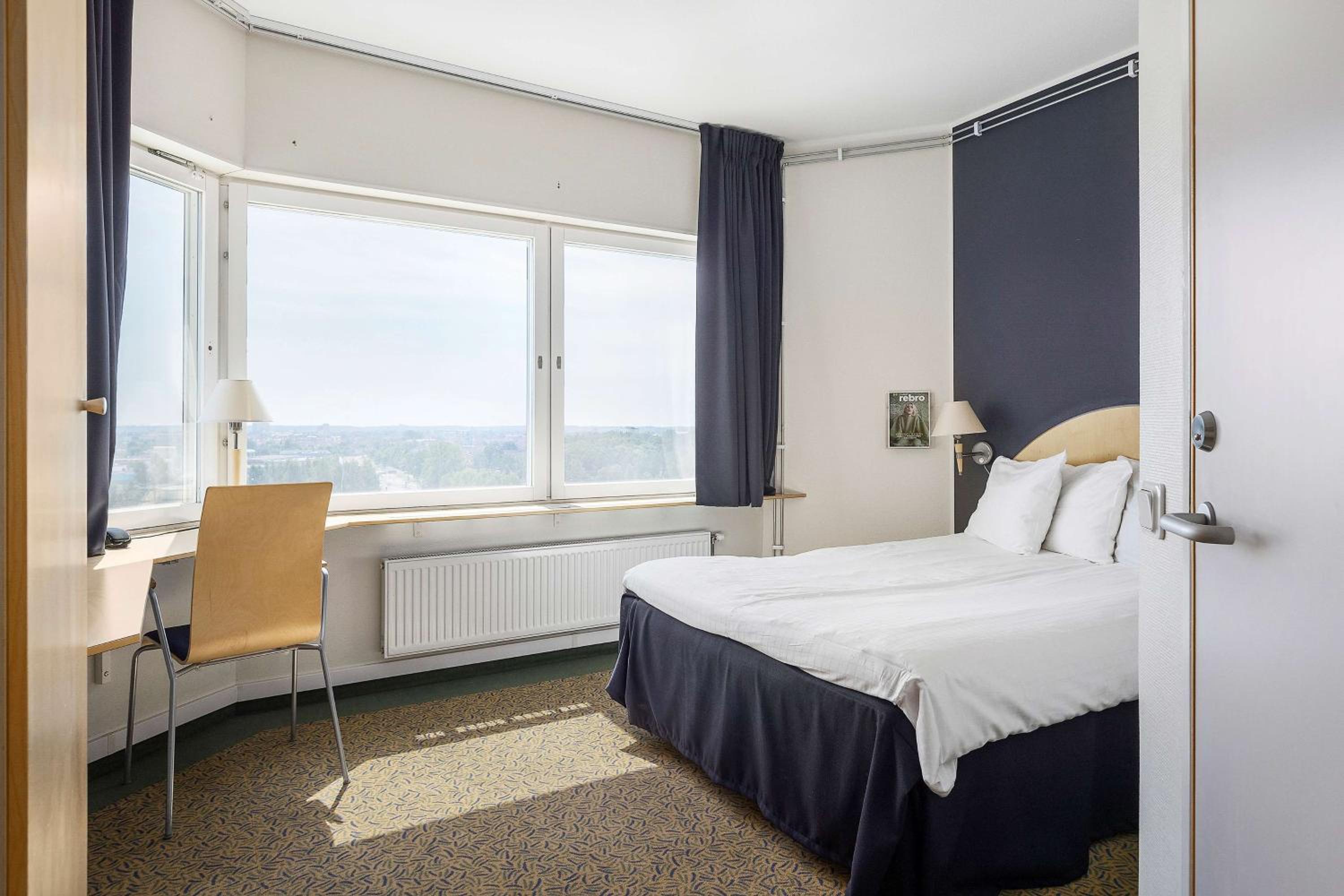 Standard Double Room - Photo 1