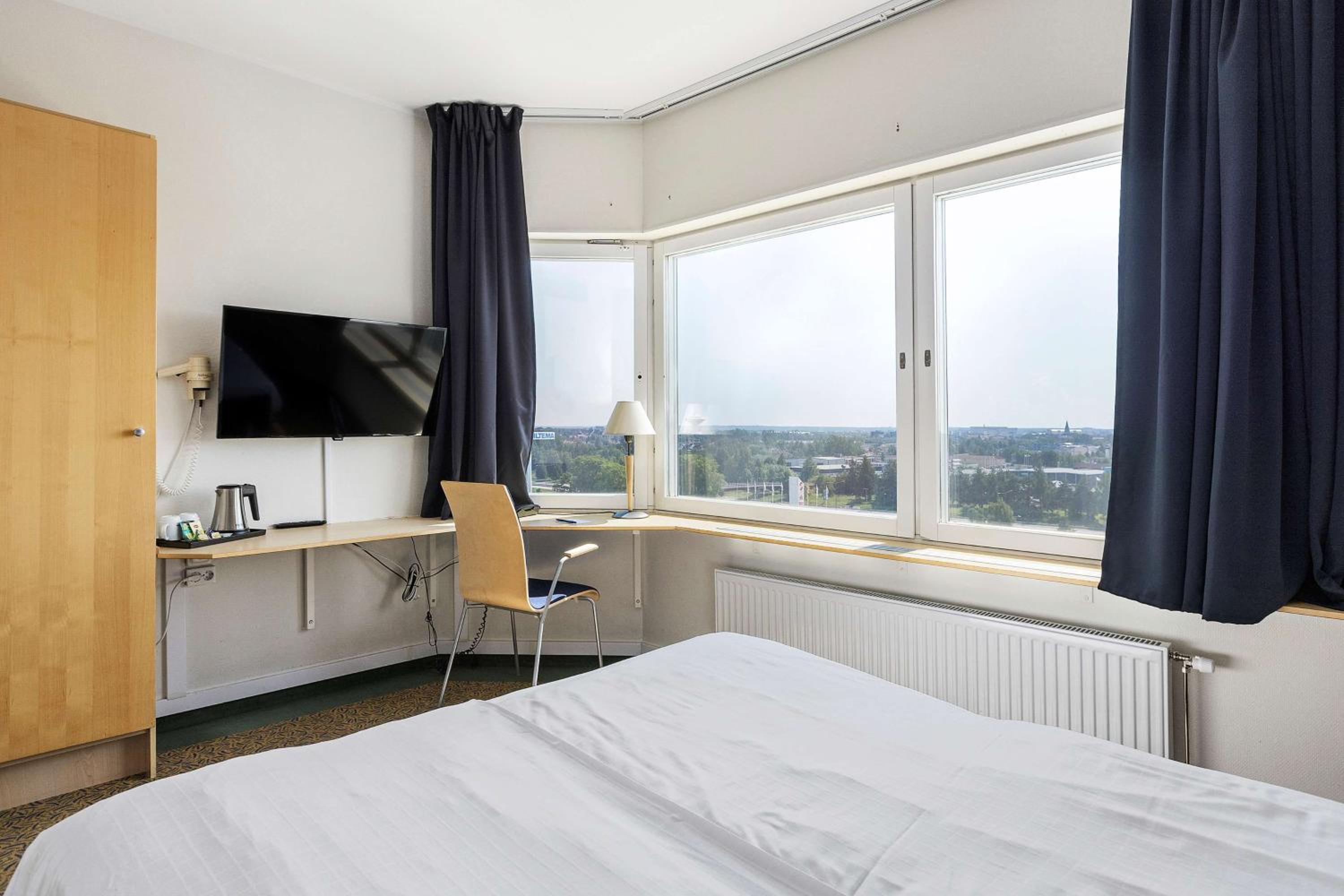 Standard Double Room - Photo 12